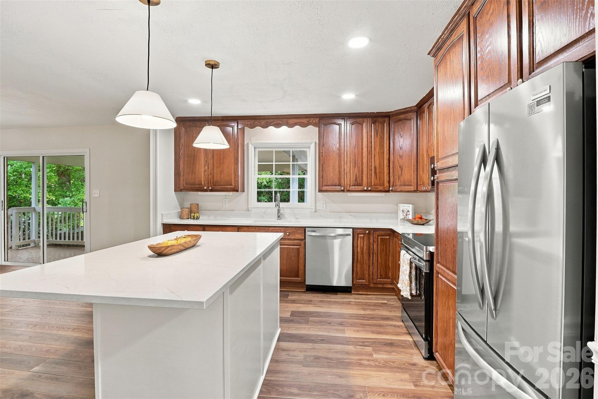 605 Roberts Street Property Photo 7