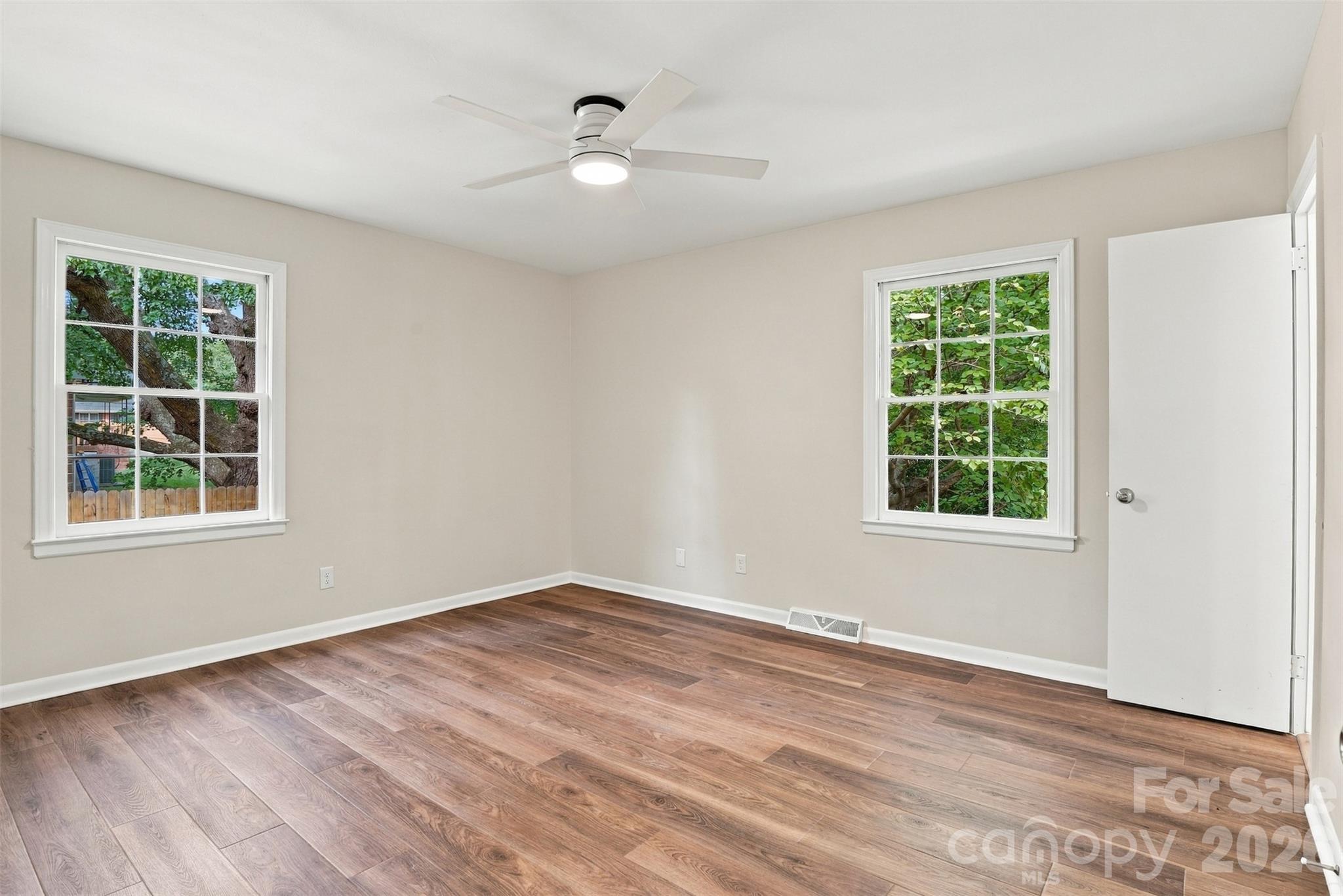 605 Roberts Street Property Photo 15