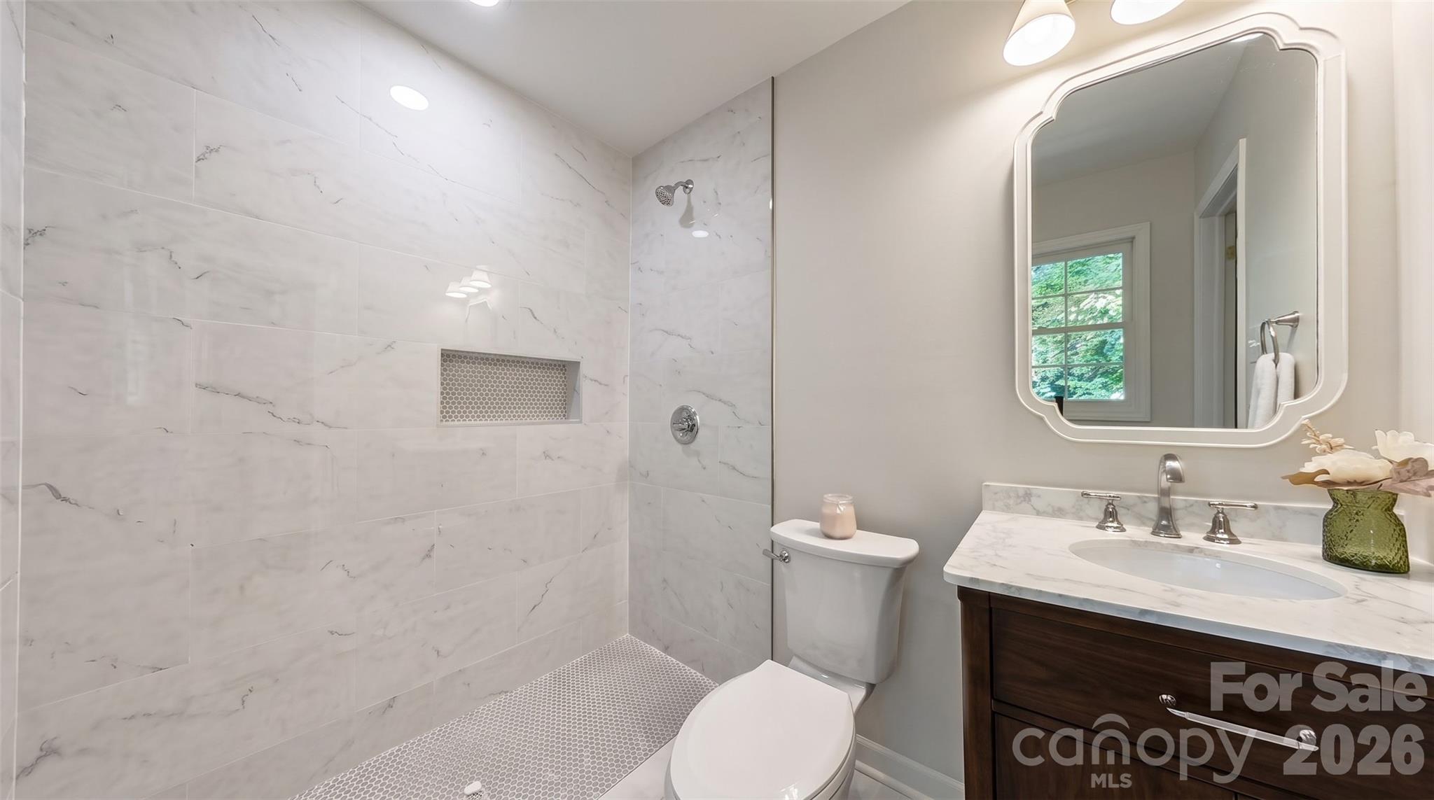 605 Roberts Street Property Photo 16