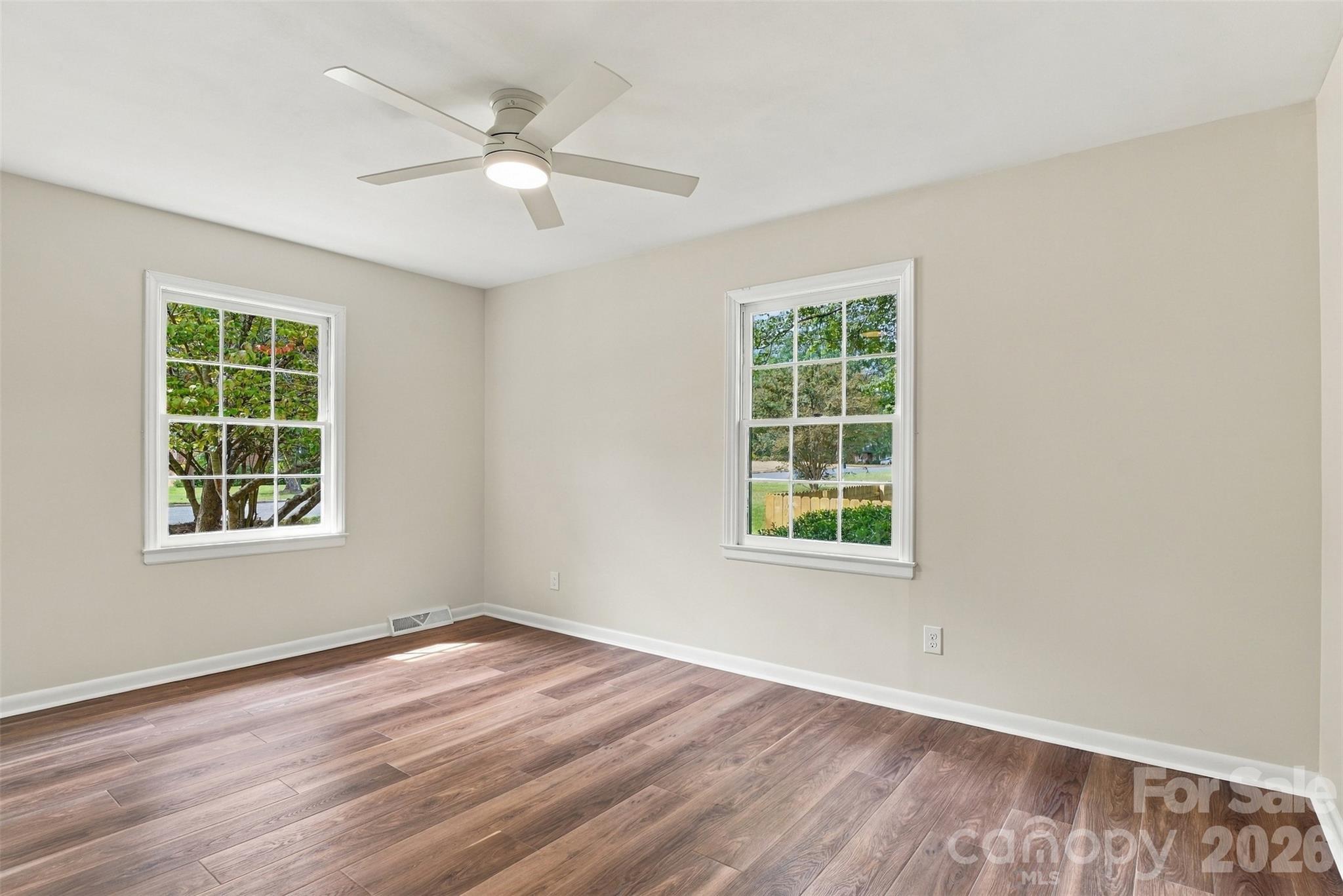 605 Roberts Street Property Photo 18