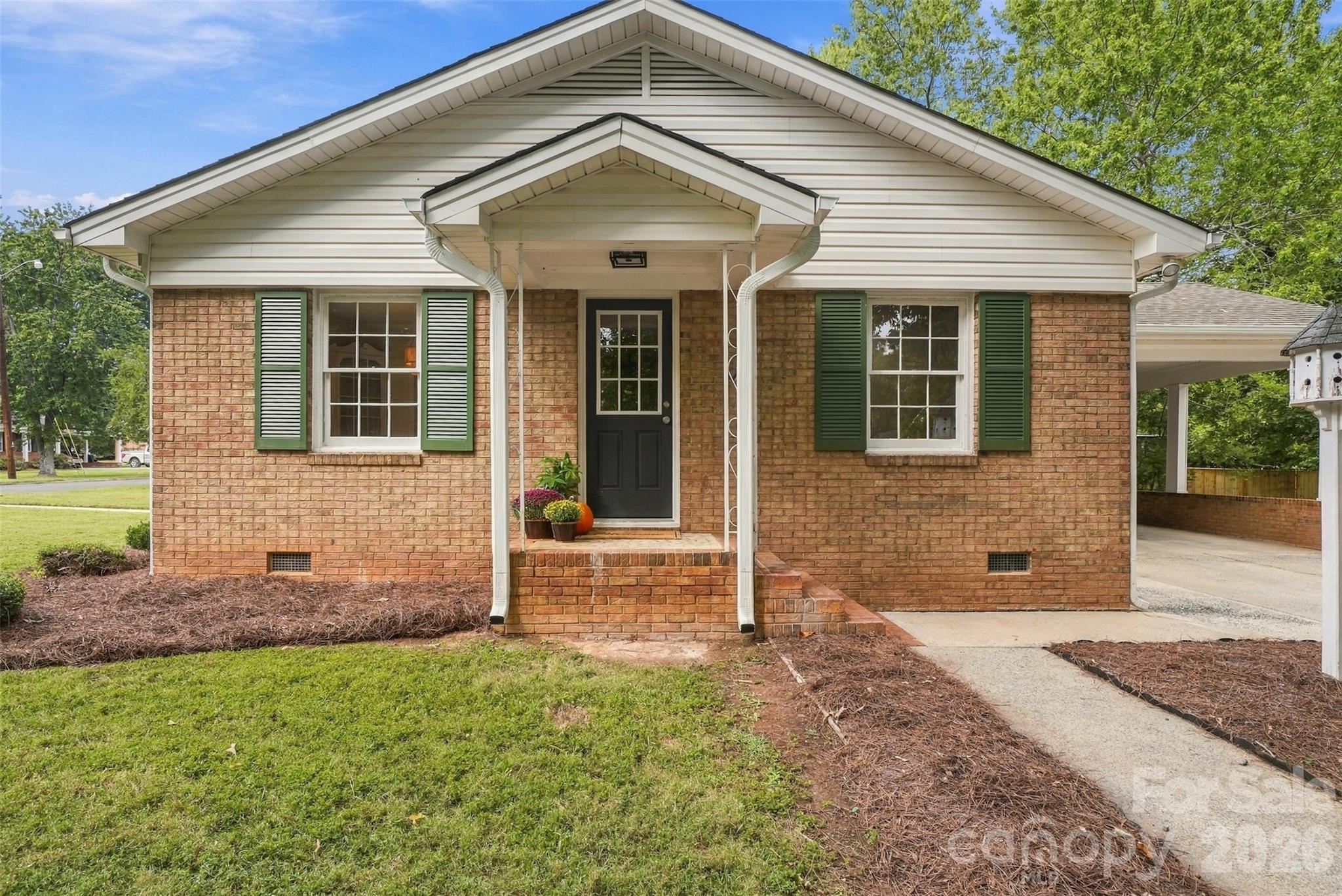 605 Roberts Street Property Photo 24