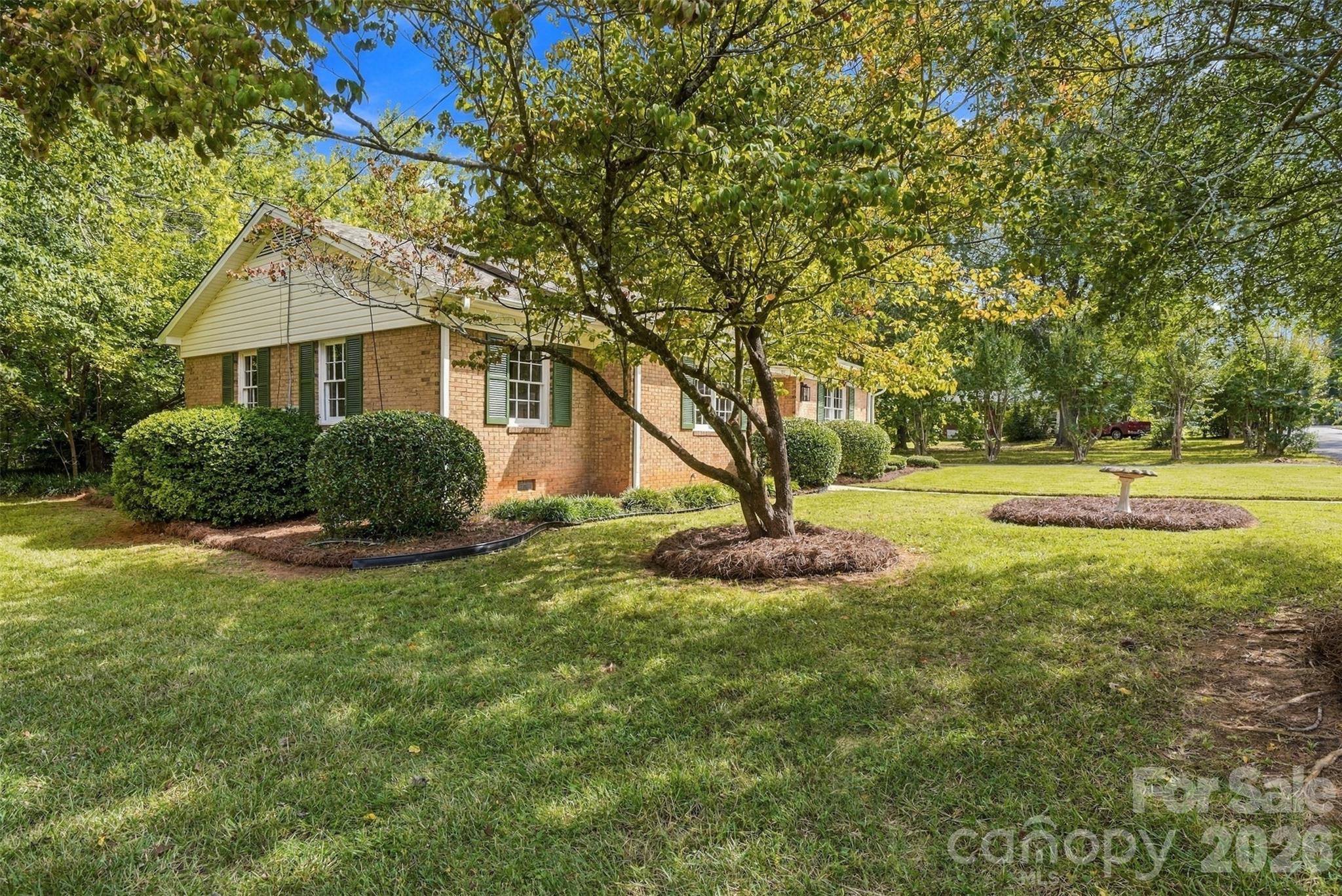 605 Roberts Street Property Photo 28