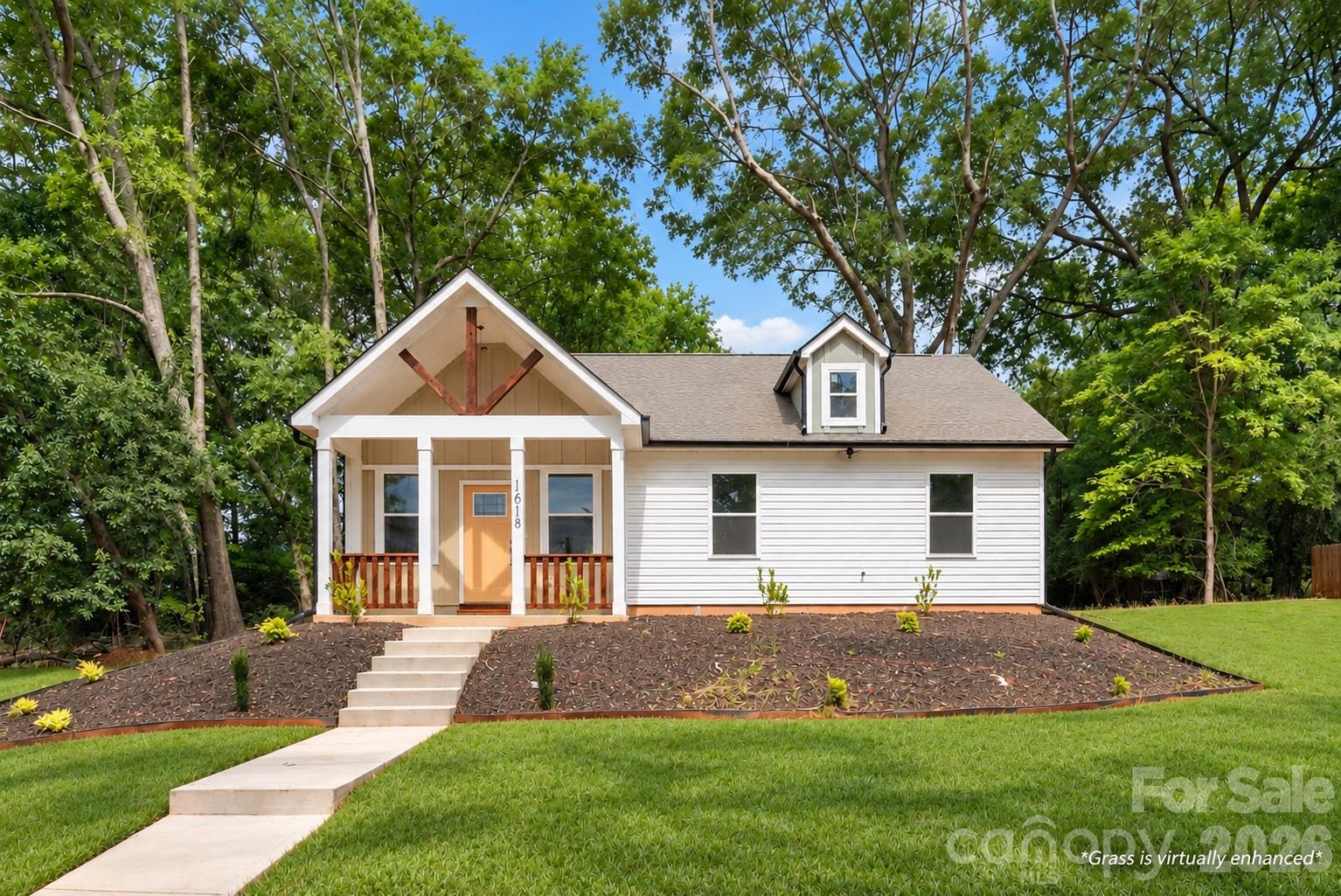 1618 Eaves Road Property Photo 1
