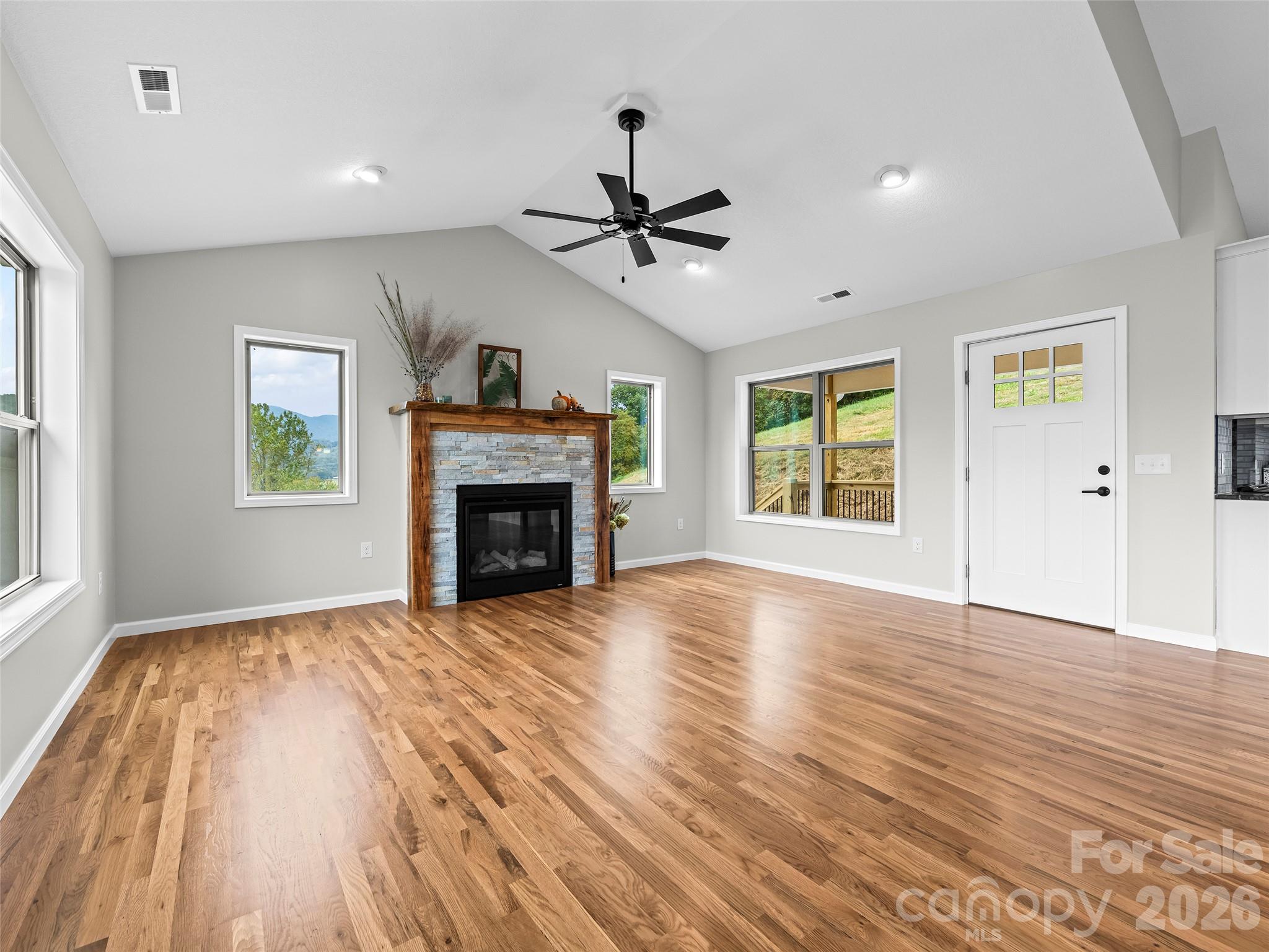 210 Aster Ridge Drive Property Photo 8