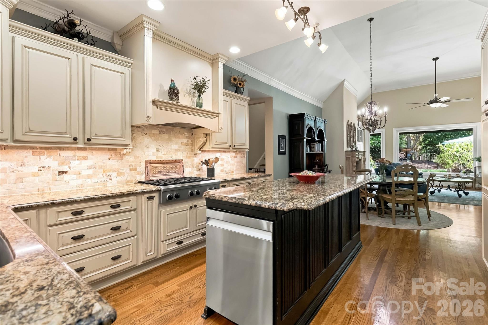 4301 Horseshoe Bend Property Photo 12