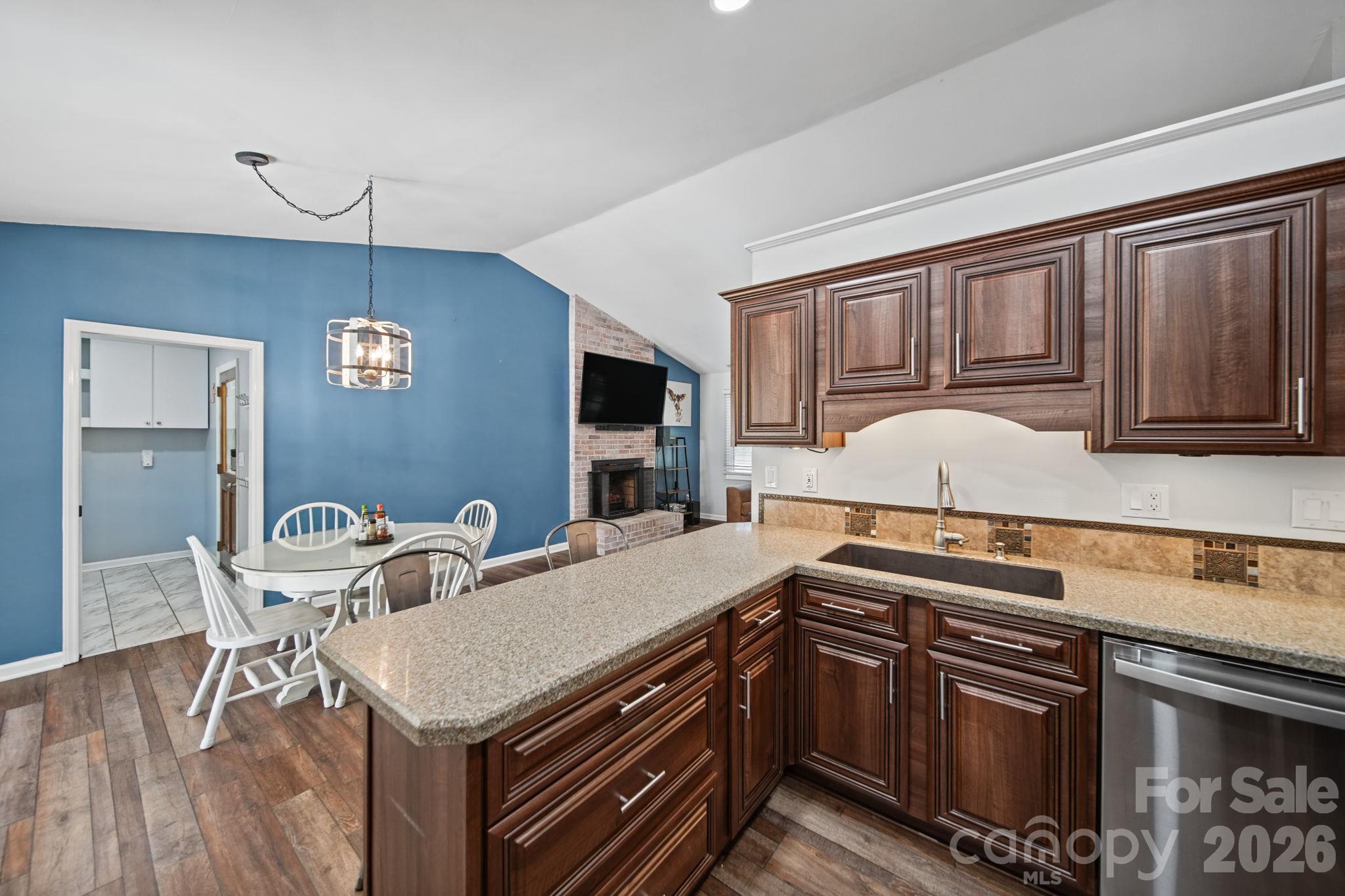 4708 Asbury Road 16 Property Photo 14