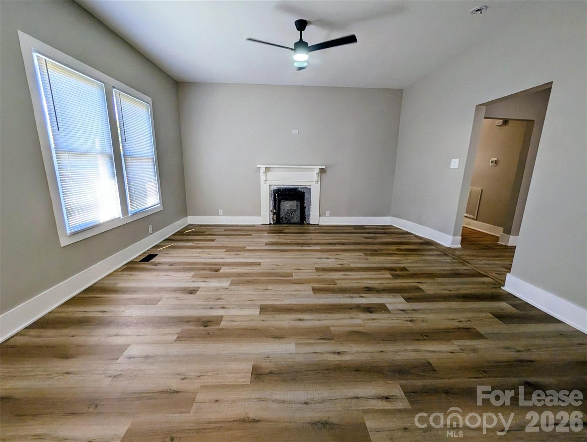 635 S Grove Street Property Photo 3