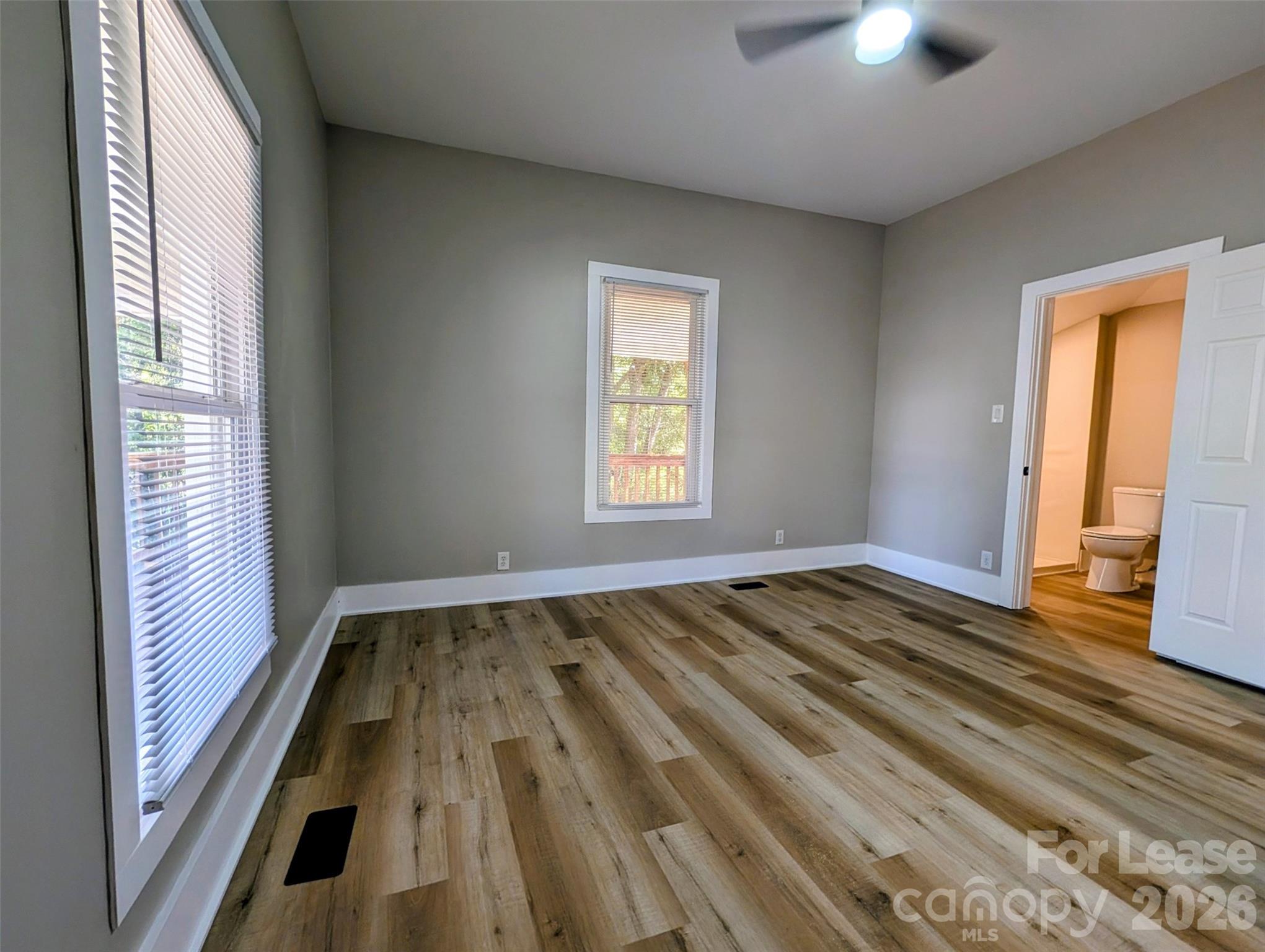 635 S Grove Street Property Photo 5