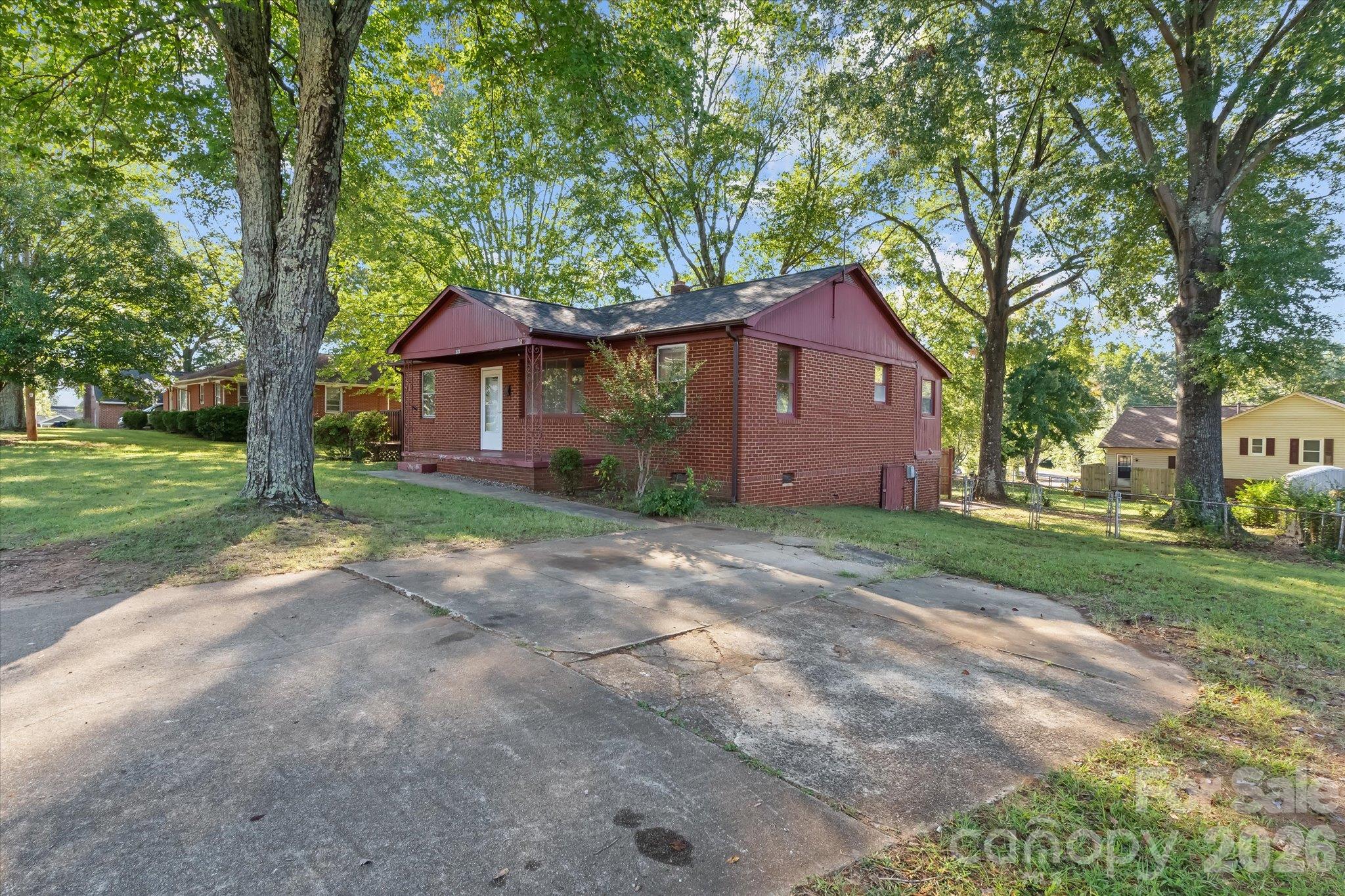 322 Hartness Road Property Photo 1