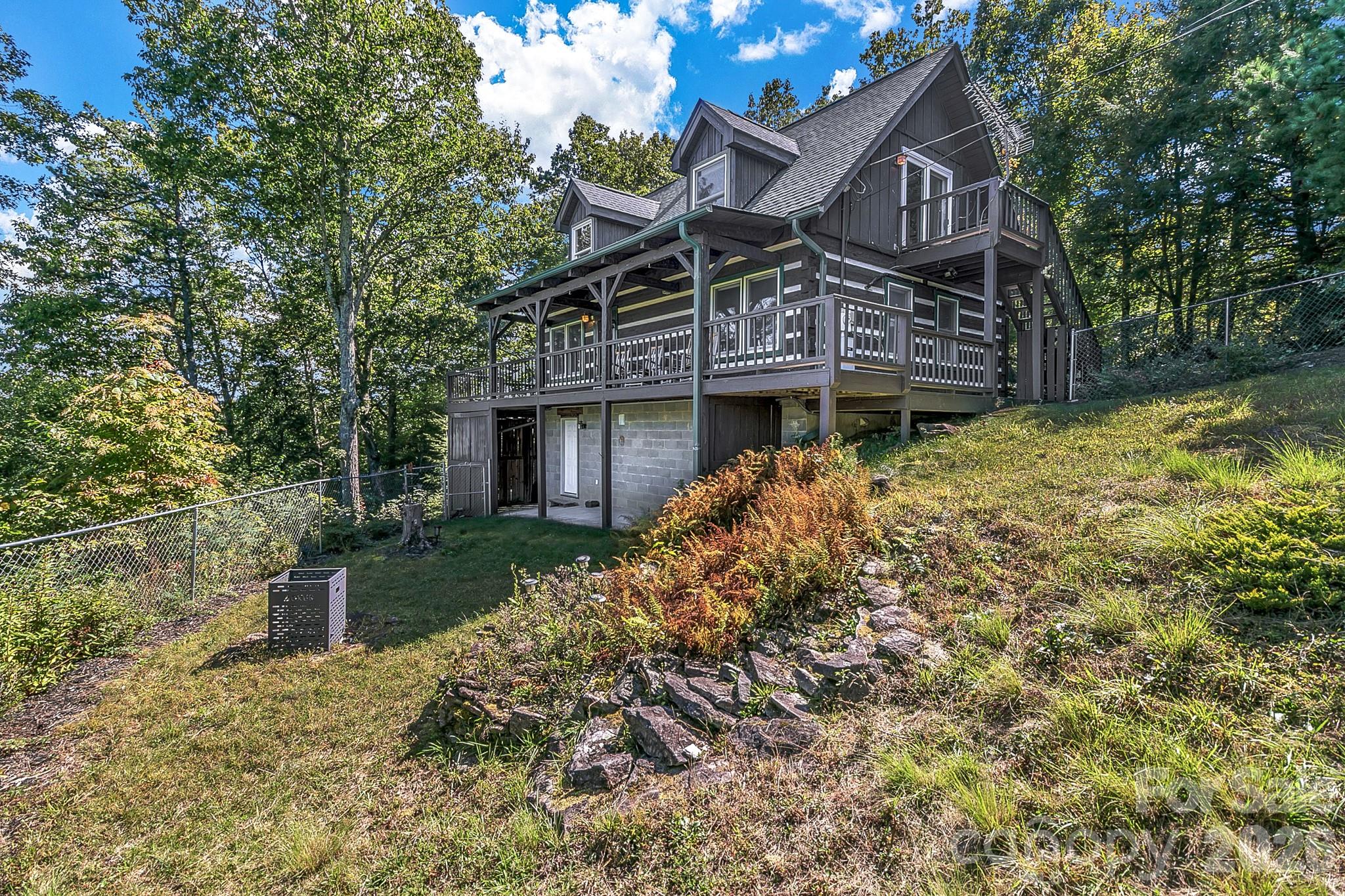 169 Laurel Creek Drive Property Photo 1