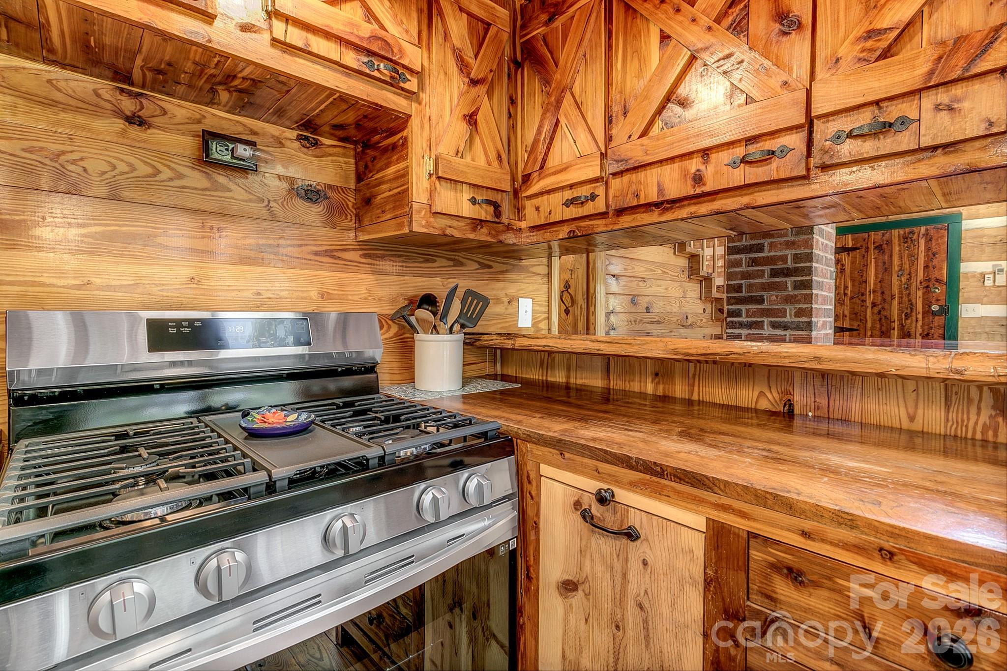 169 Laurel Creek Drive Property Photo 18