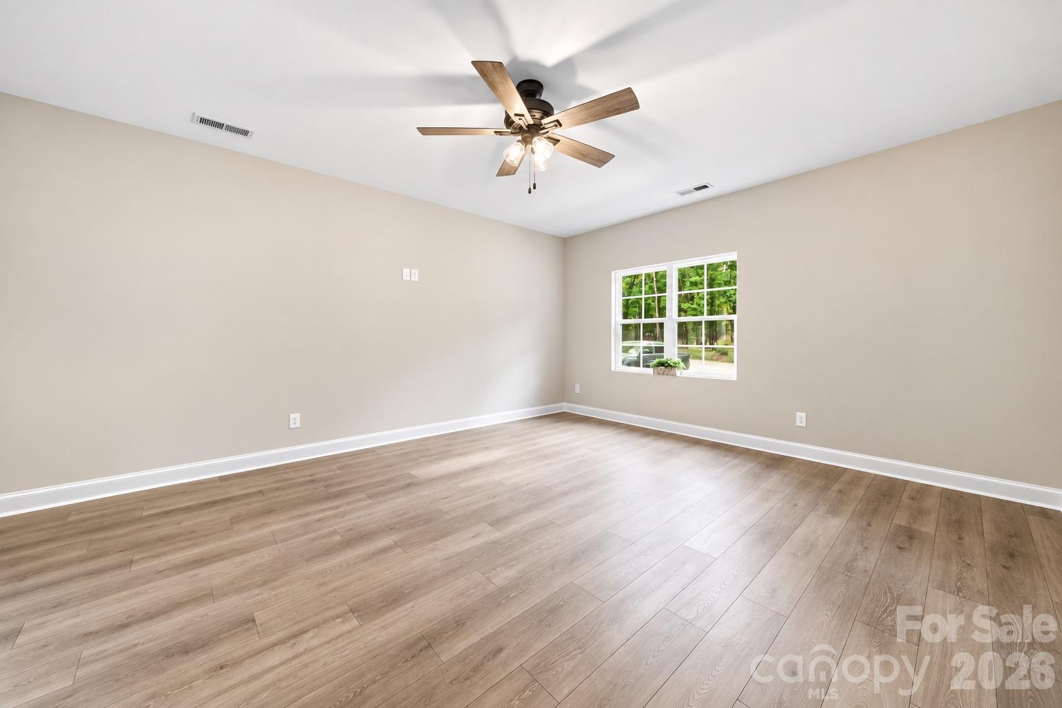1725 White Store Road Property Photo 2