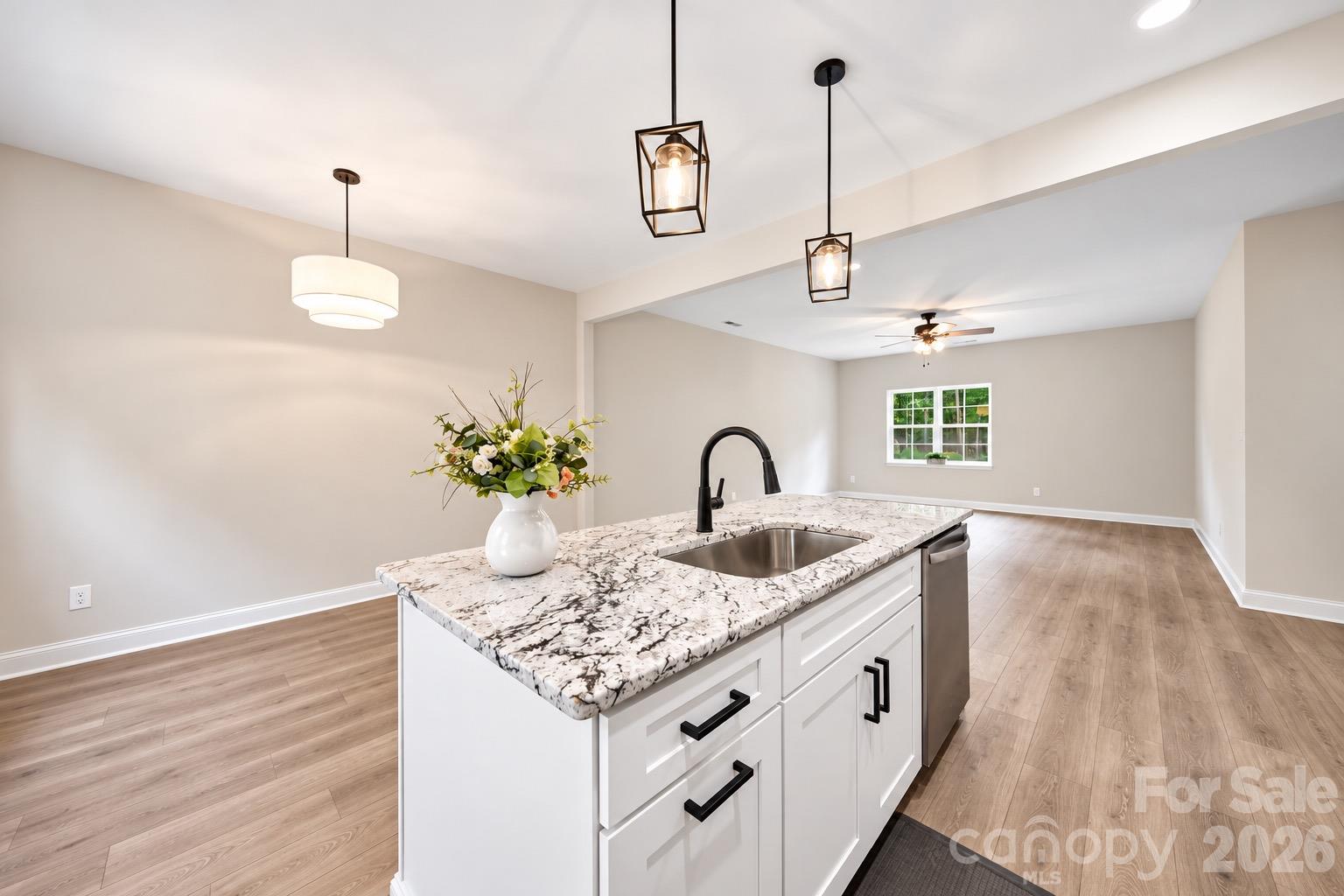 1725 White Store Road Property Photo 6