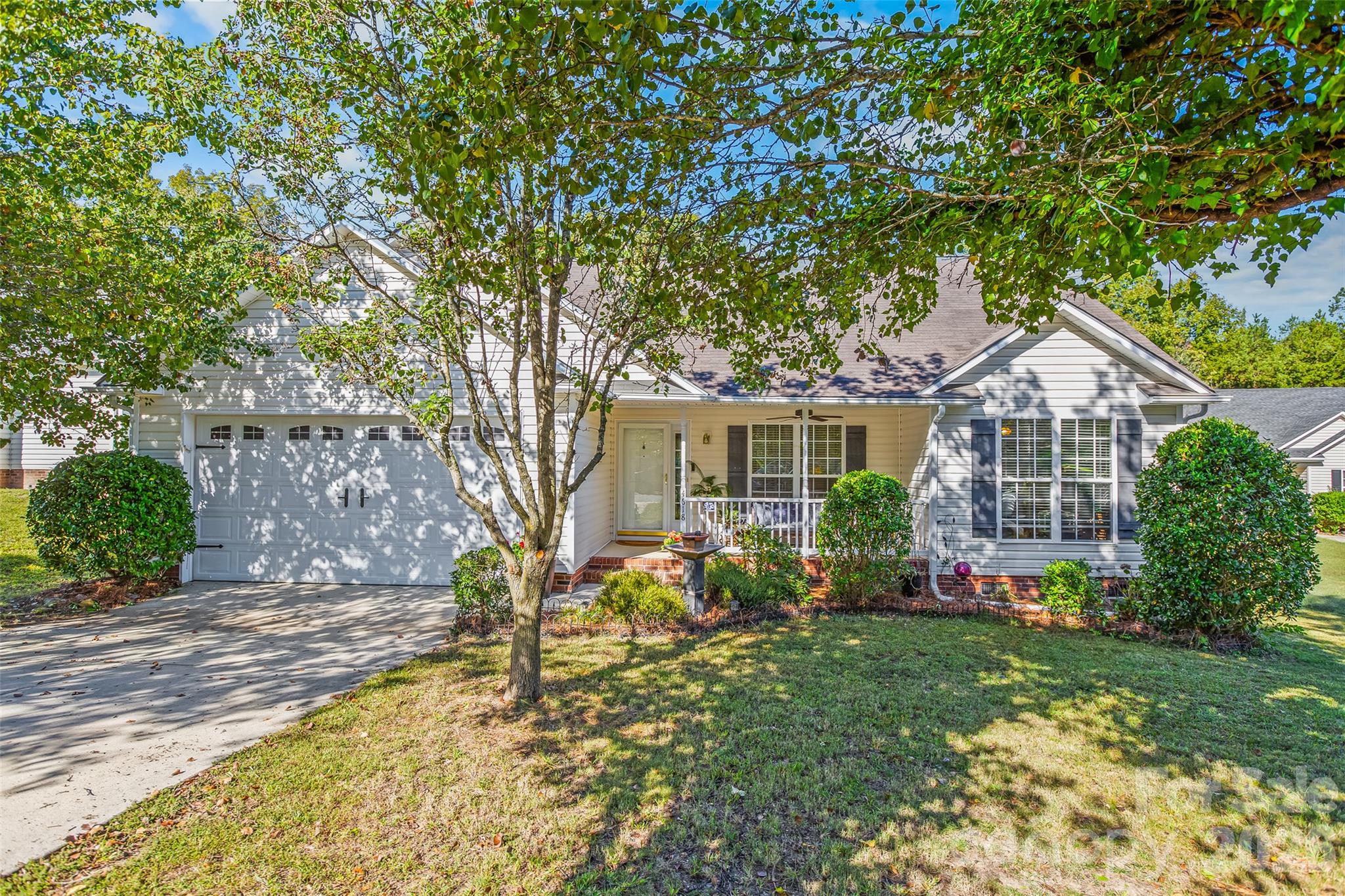 4618 Hendrix Court Property Photo 2