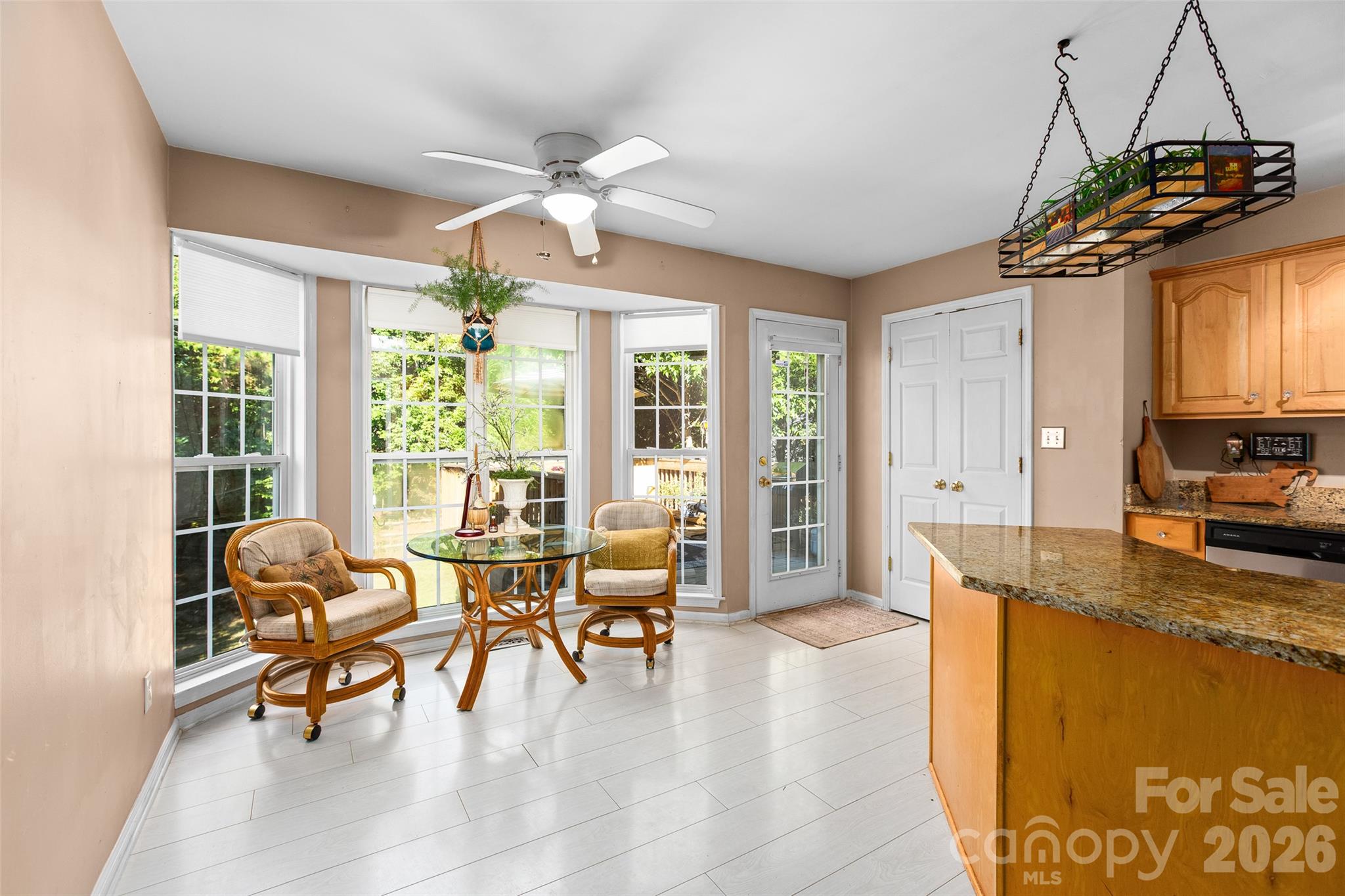 4618 Hendrix Court Property Photo 7