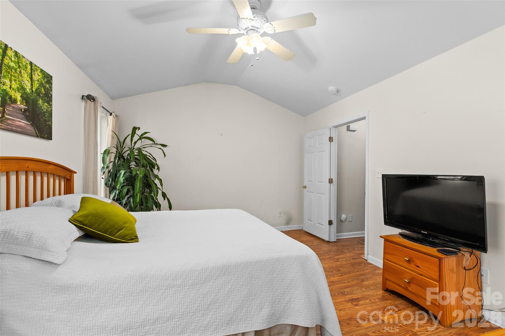 4618 Hendrix Court Property Photo 13