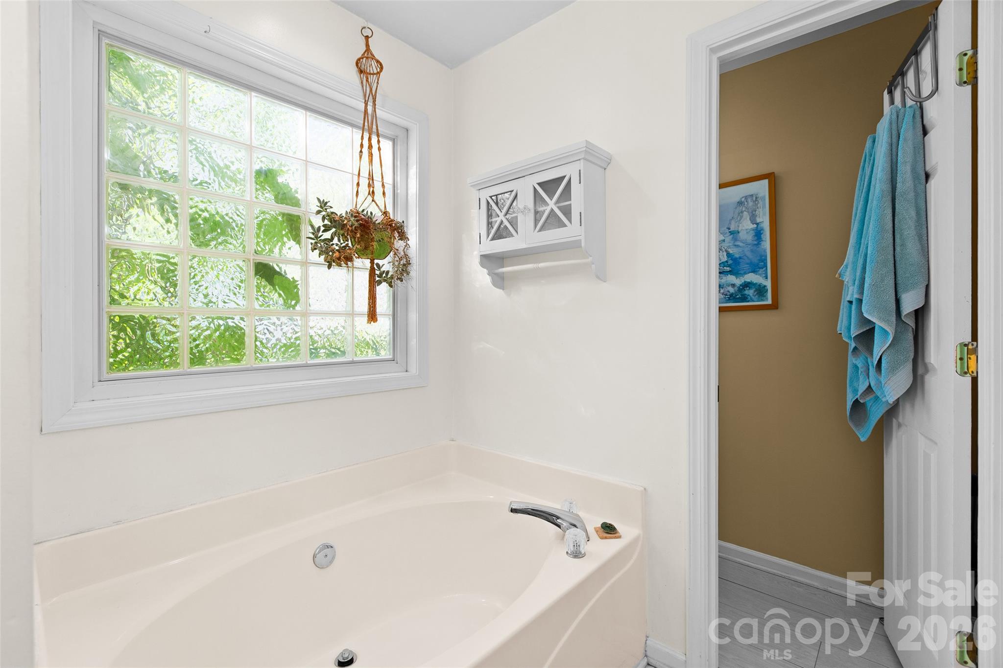 4618 Hendrix Court Property Photo 15