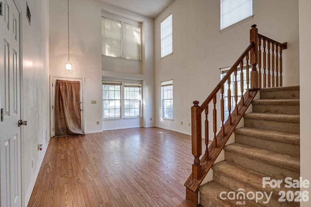 6844 Shiloh Ridge Lane Property Photo 2