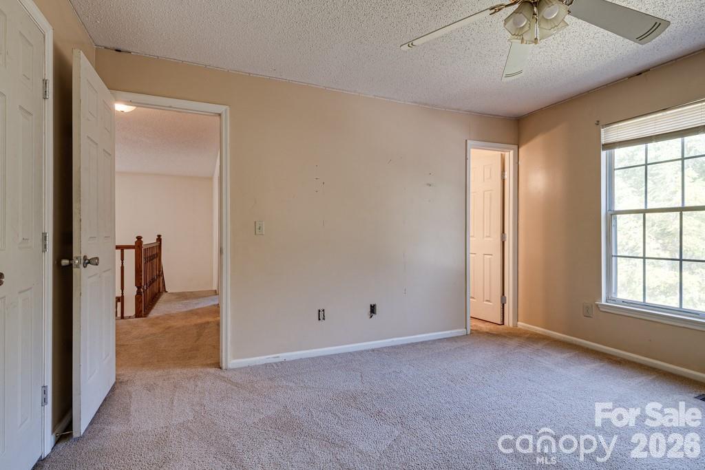6844 Shiloh Ridge Lane Property Photo 9