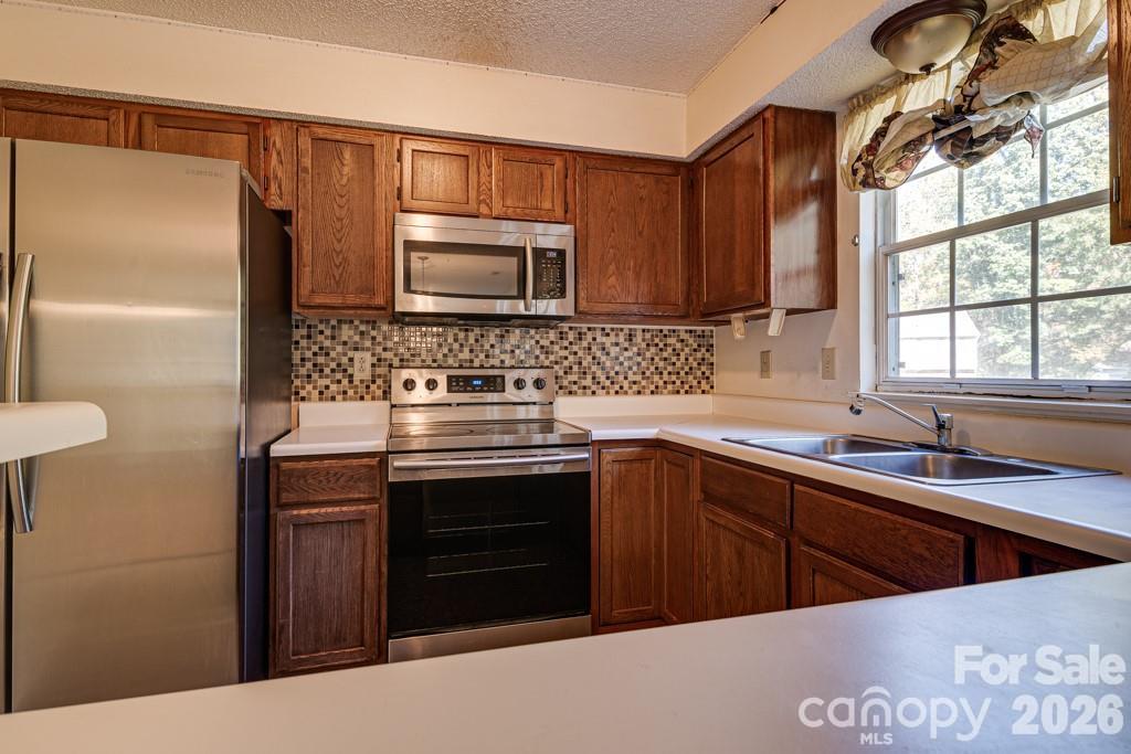 6844 Shiloh Ridge Lane Property Photo 13