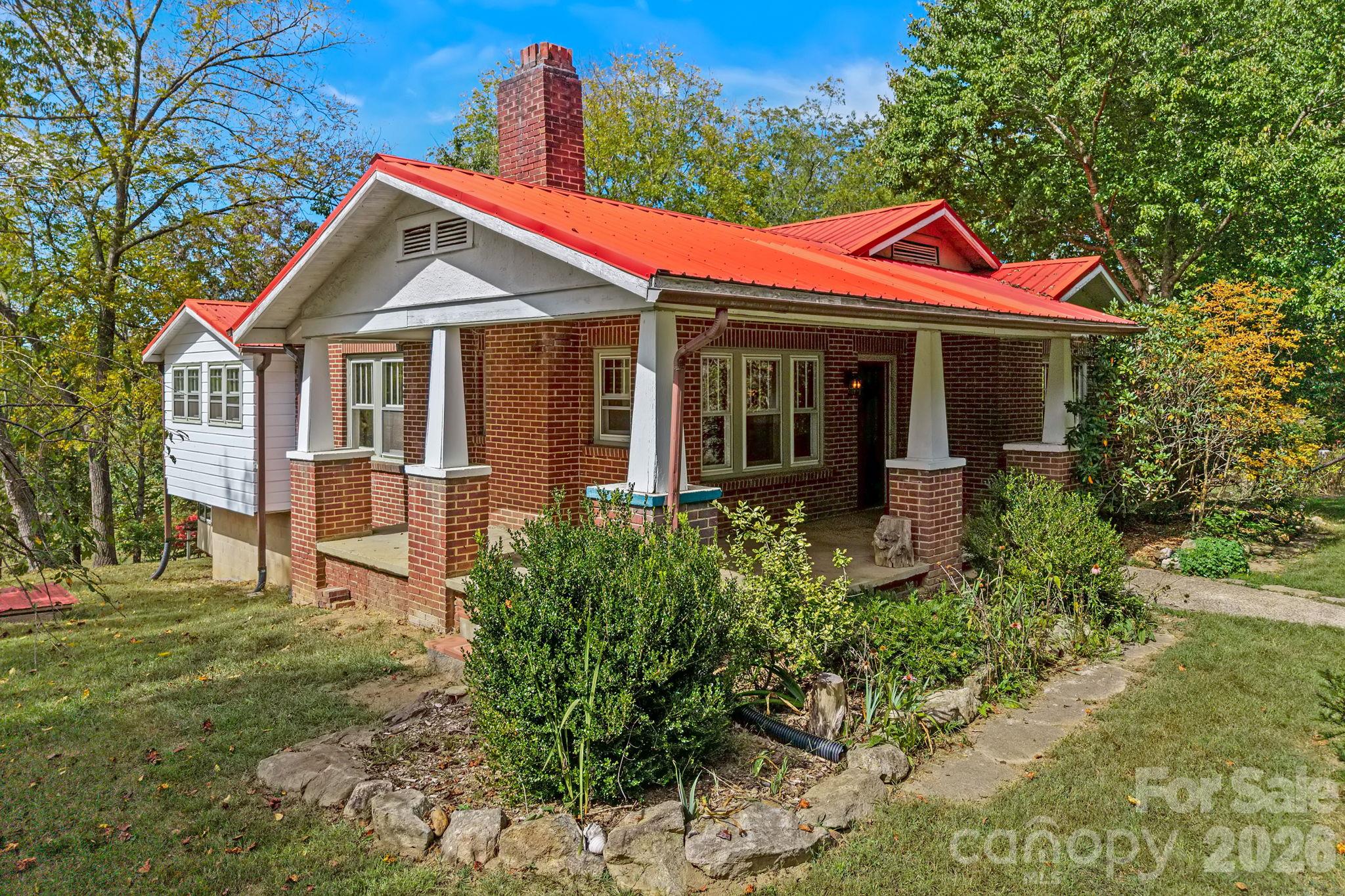 1305 Jenkins Valley Road Property Photo 2