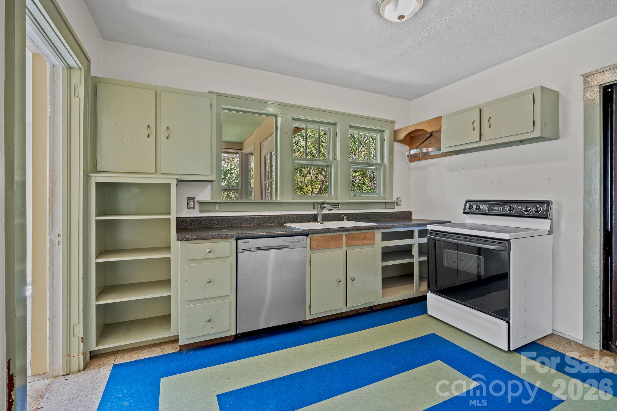1305 Jenkins Valley Road Property Photo 8
