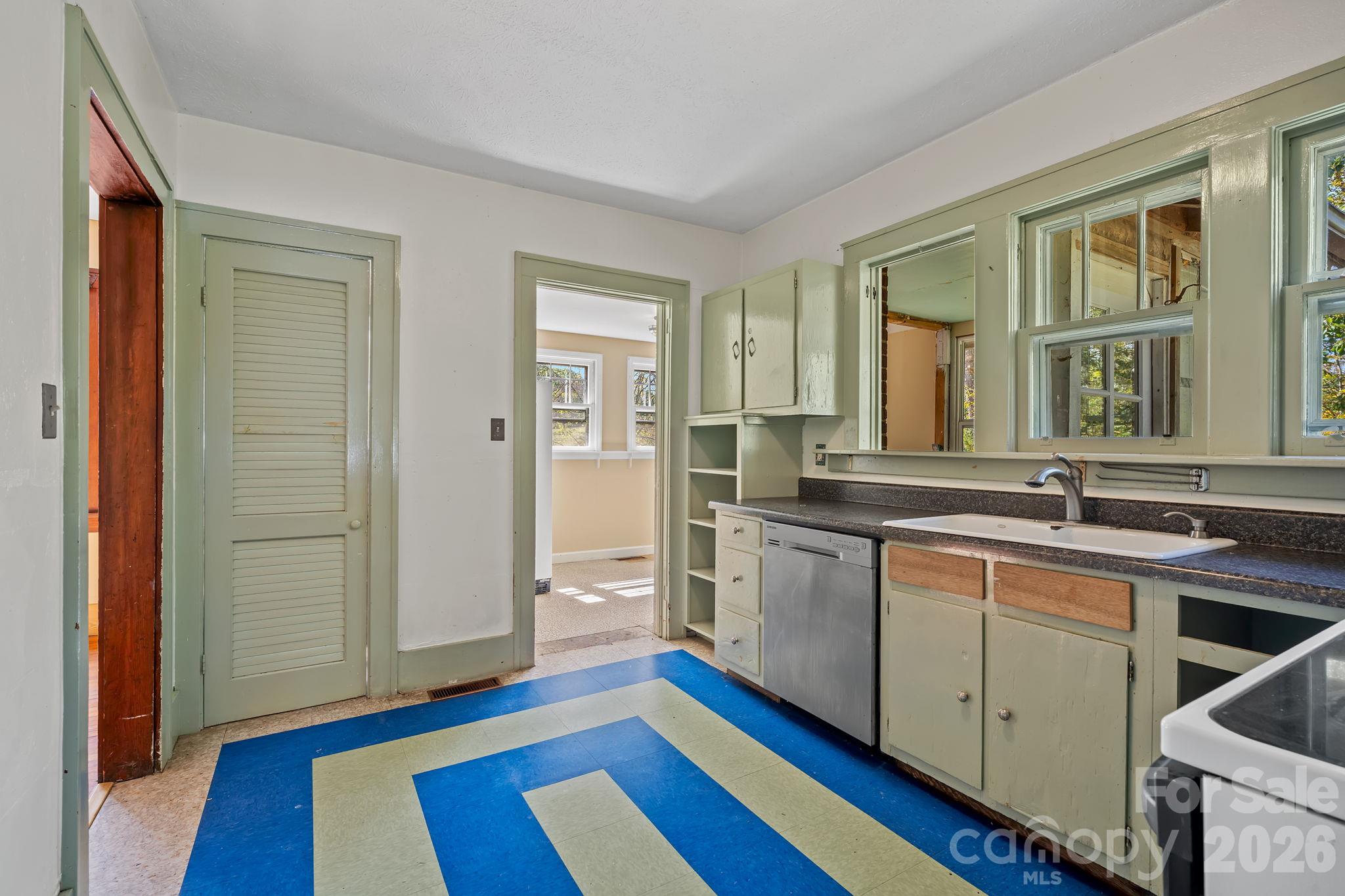 1305 Jenkins Valley Road Property Photo 9