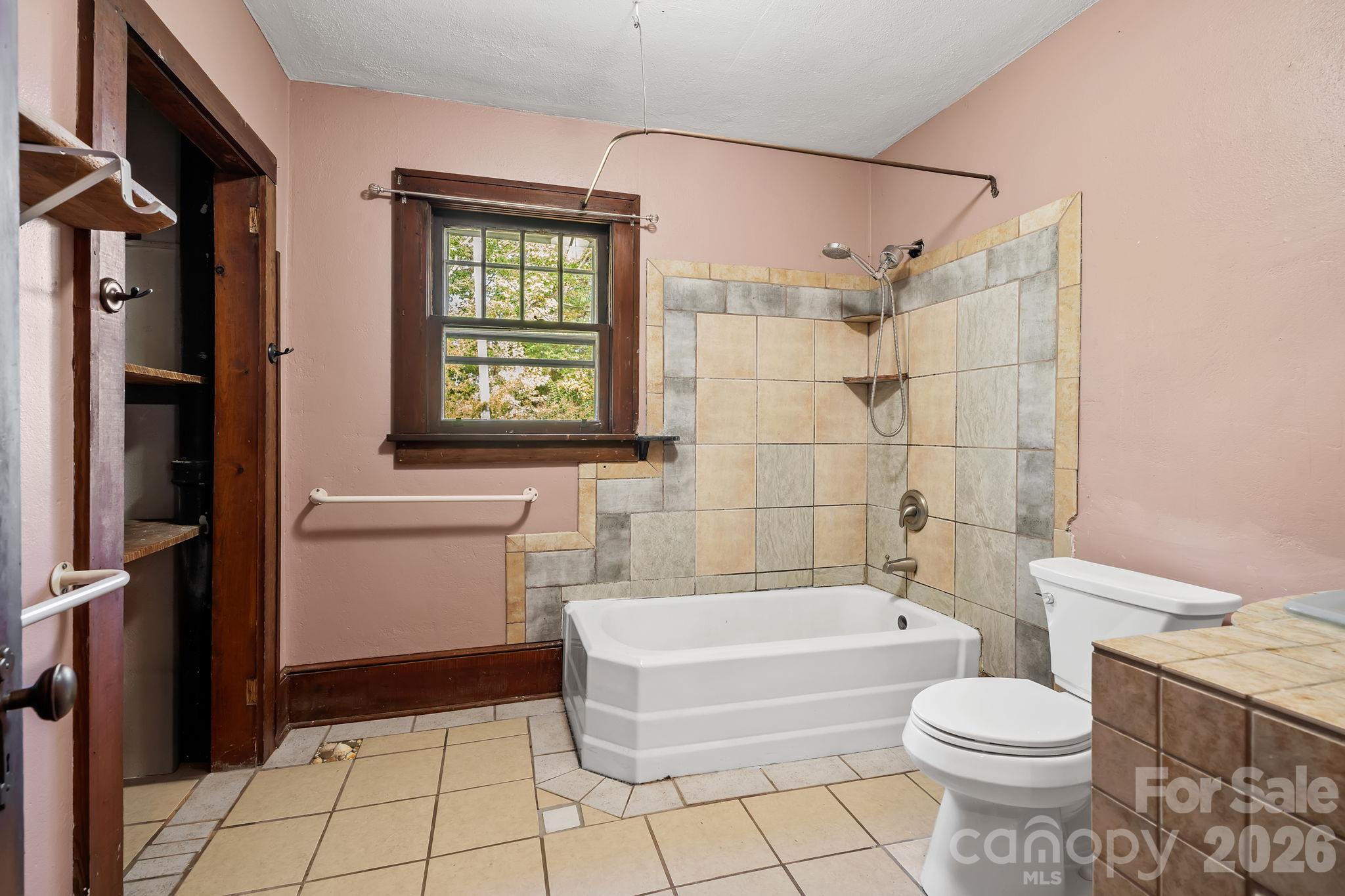 1305 Jenkins Valley Road Property Photo 14