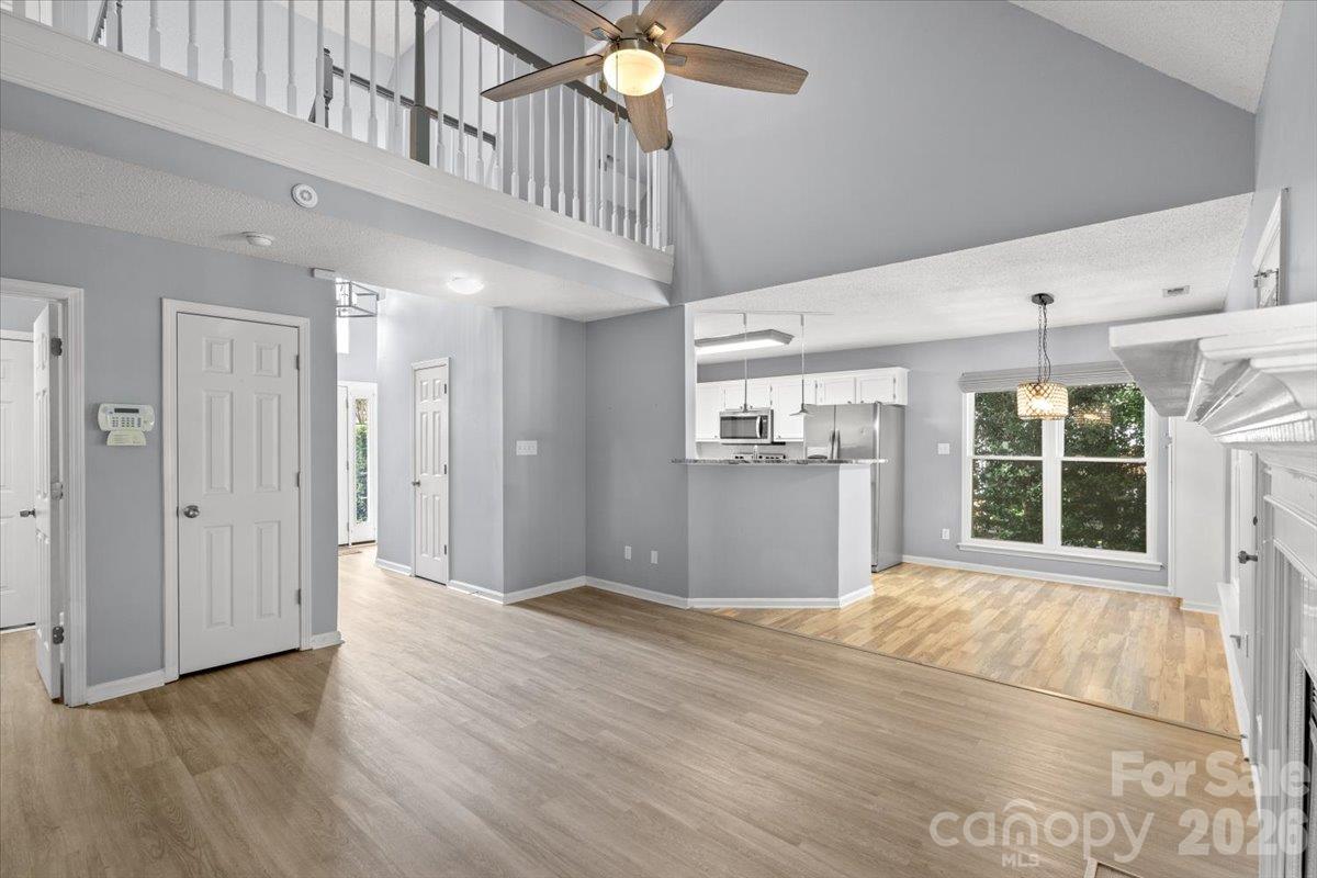 3688 Lake Spring Avenue Property Photo 6
