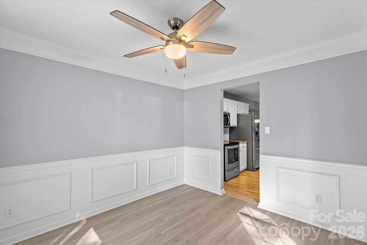 3688 Lake Spring Avenue Property Photo 19