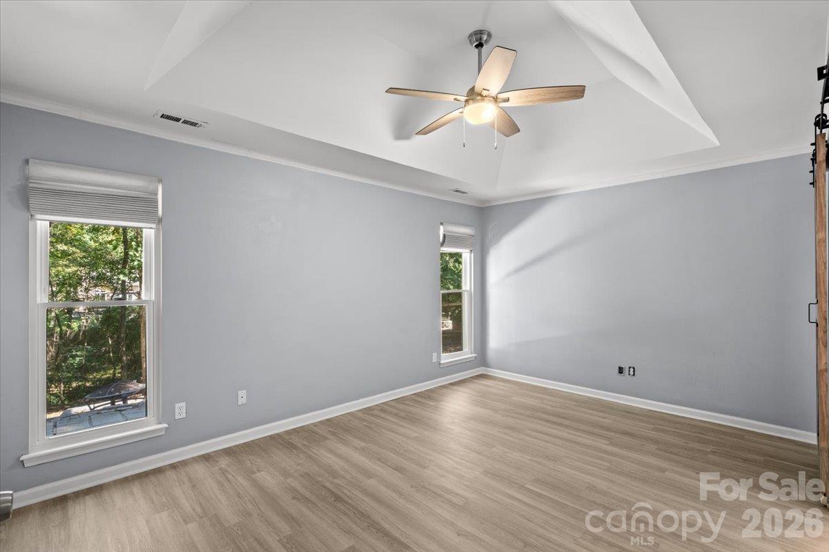 3688 Lake Spring Avenue Property Photo 21