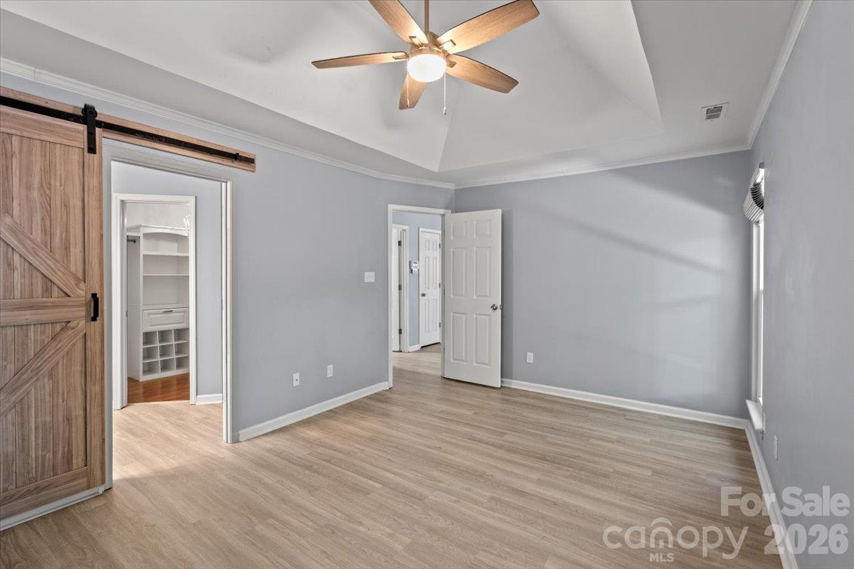 3688 Lake Spring Avenue Property Photo 22