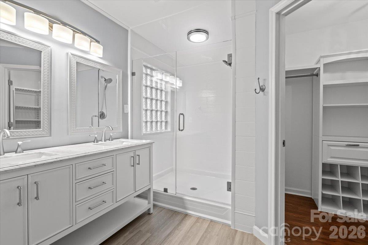 3688 Lake Spring Avenue Property Photo 23