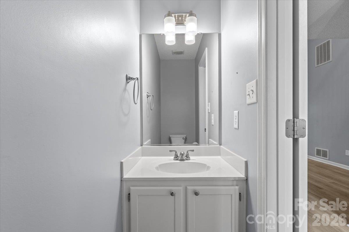 3688 Lake Spring Avenue Property Photo 25