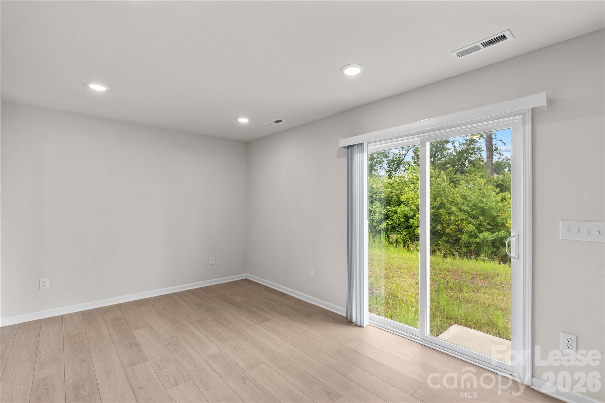 167 Hazelnut Way Property Photo 9