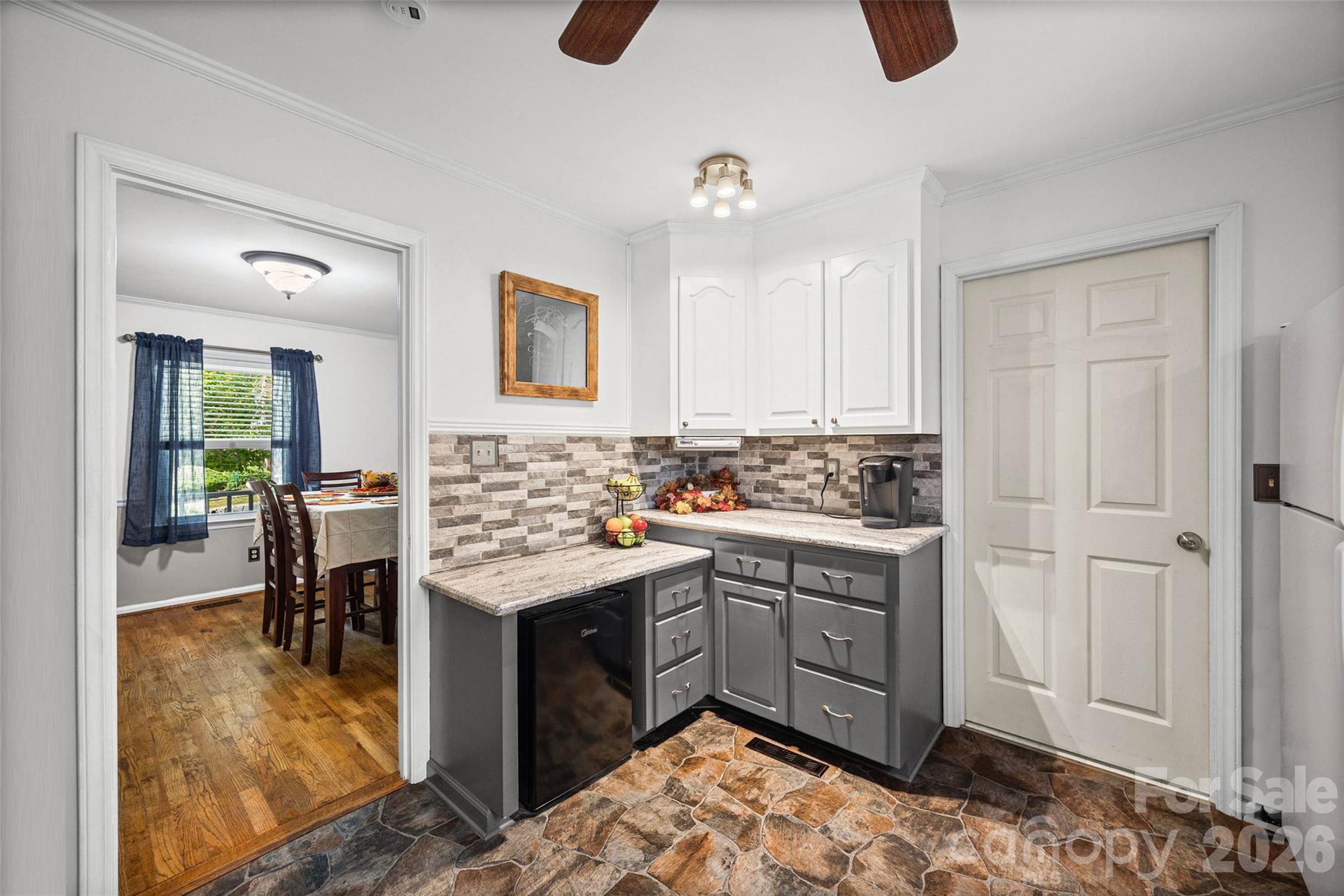 419 Holly Drive Property Photo 11