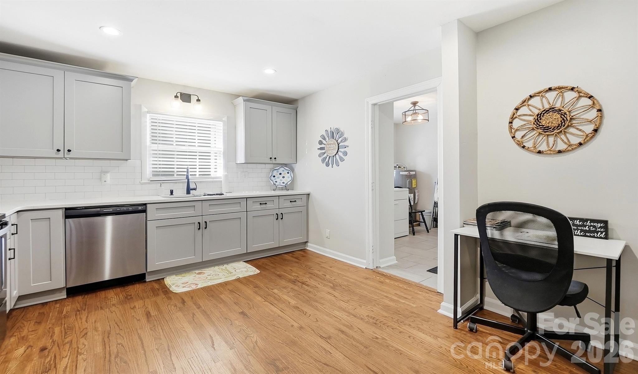 1721 Dallas Avenue Property Photo 3