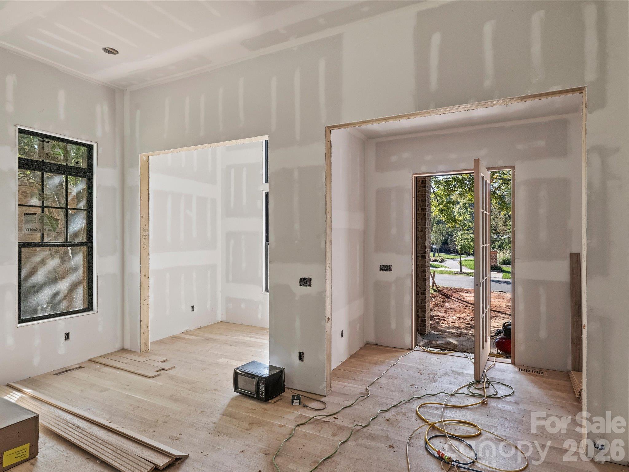 6509 Hazelton Drive Property Photo 3