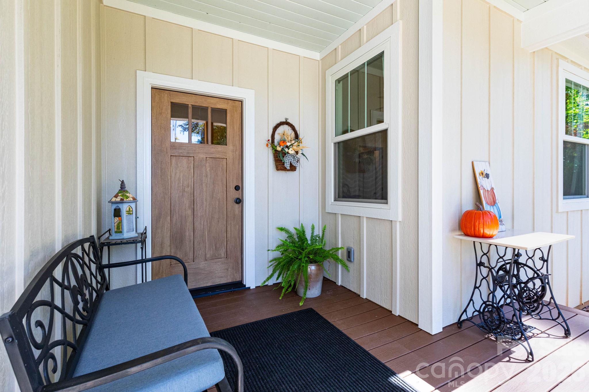 850 Mountain Haven Drive Property Photo 3