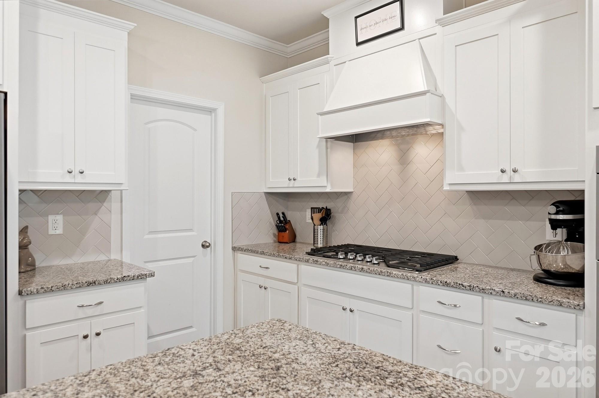 1403 Laggan Lane Property Photo 5