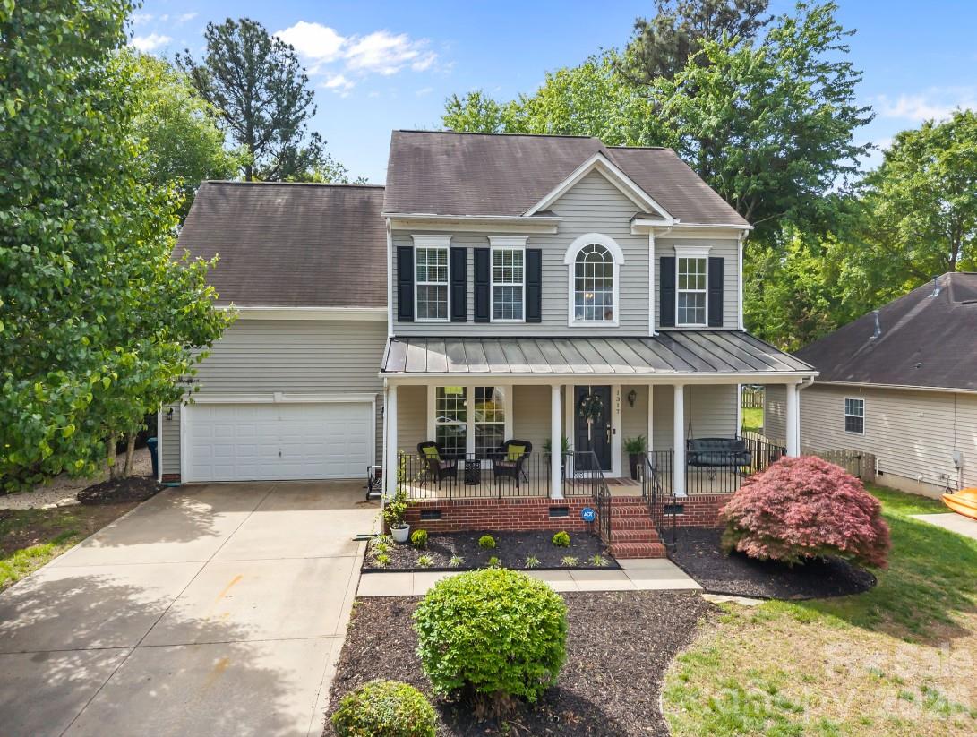 1317 Shimmer Light Circle Property Photo 1