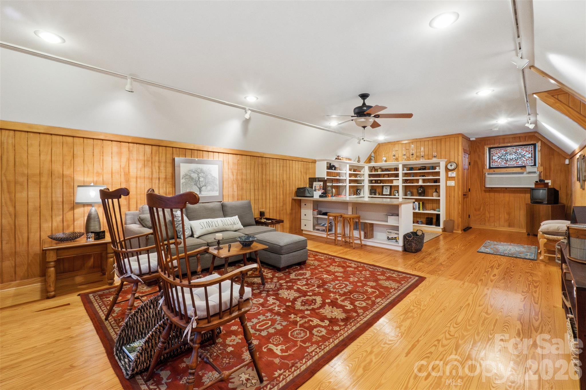 179 Lakeview Pass Property Photo 43