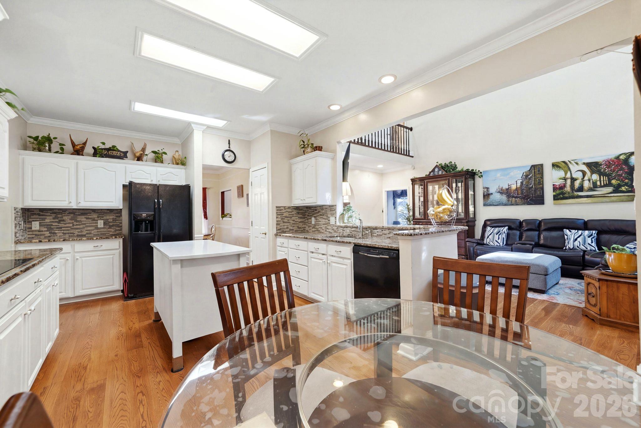 1121 Hillshire Meadow Drive Property Photo 19