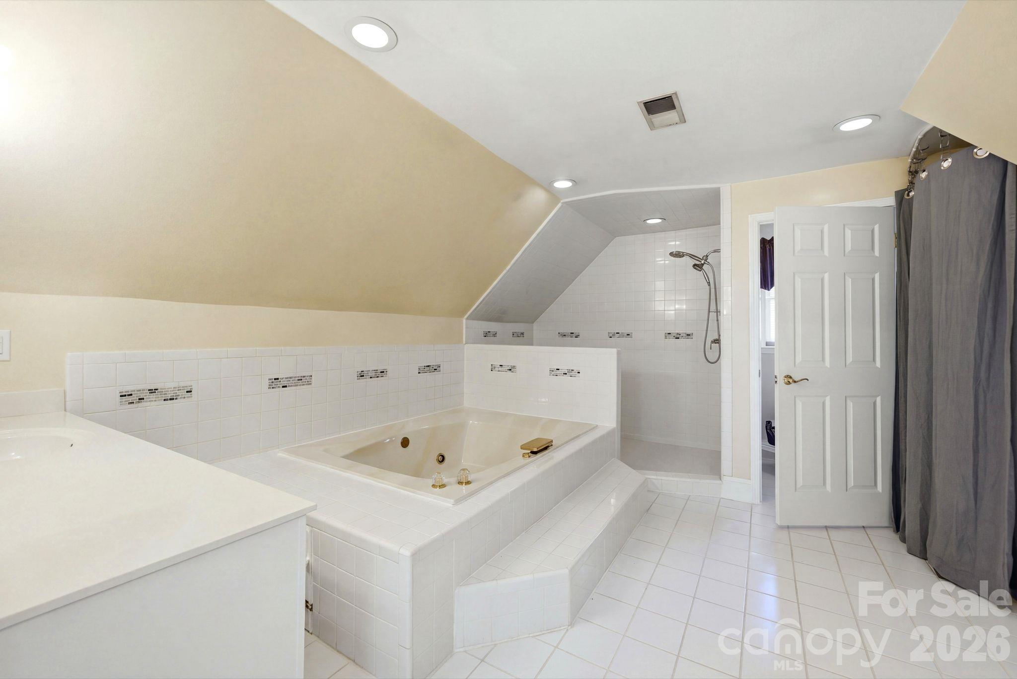 1121 Hillshire Meadow Drive Property Photo 33
