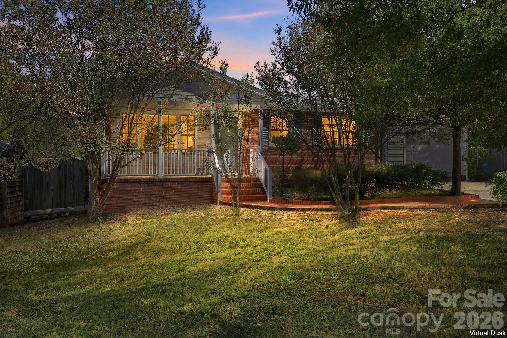 120 Glenwood Drive Property Photo 4
