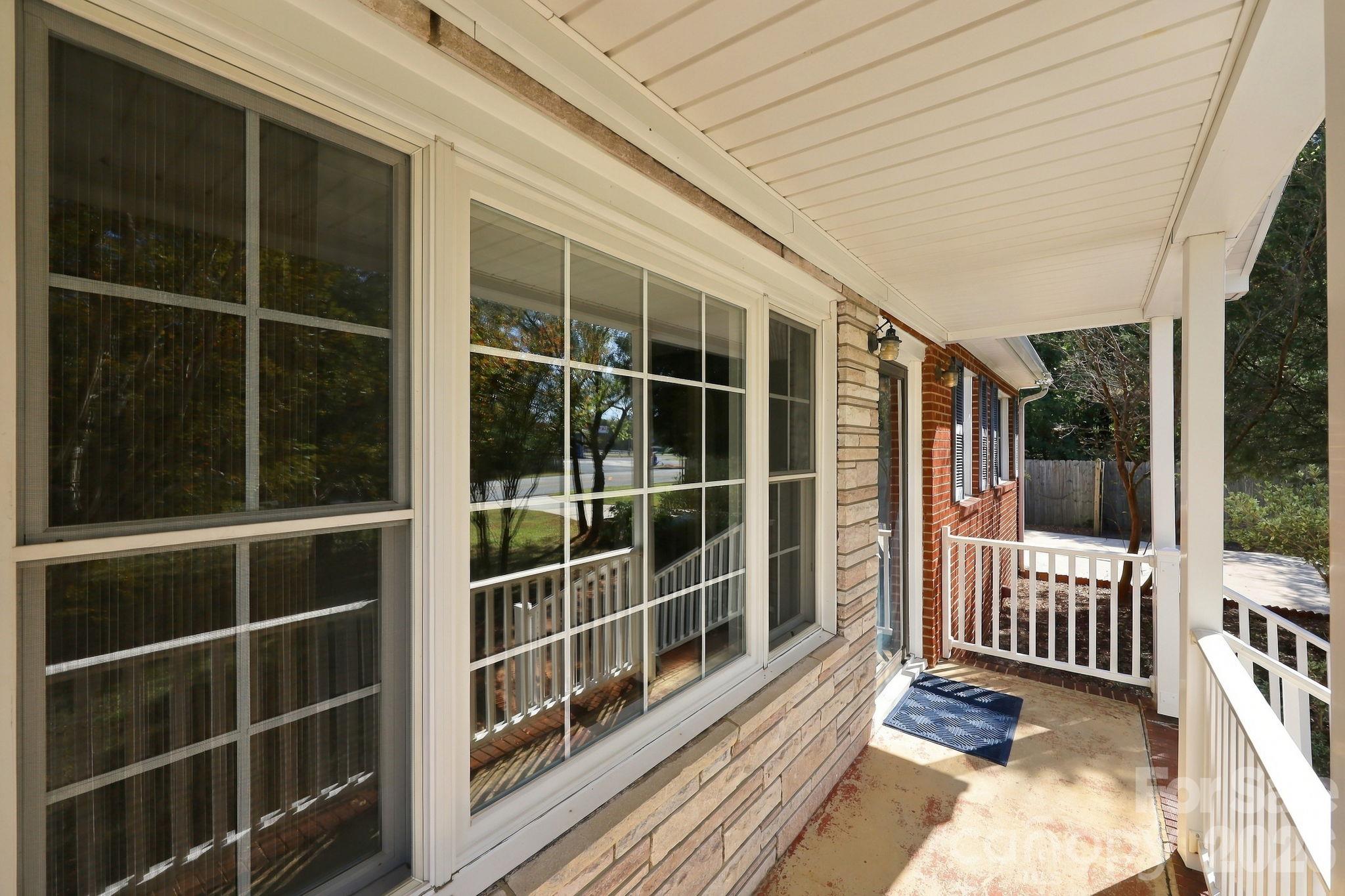 120 Glenwood Drive Property Photo 9