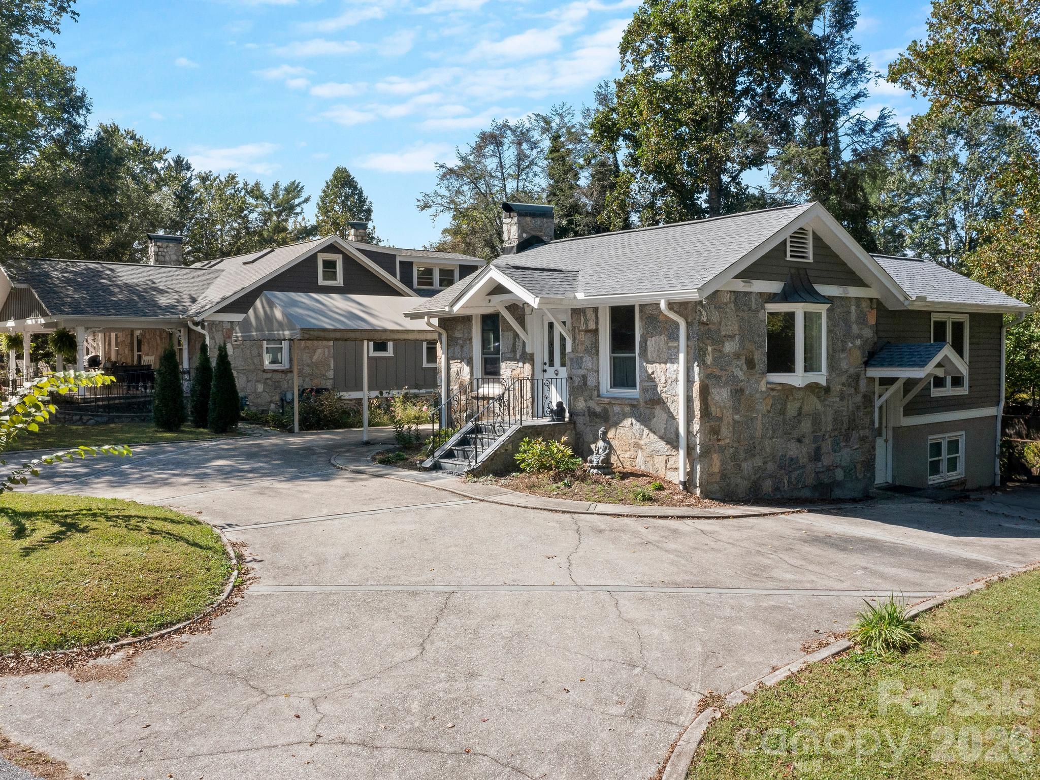 389 Courtland Boulevard Property Photo 6