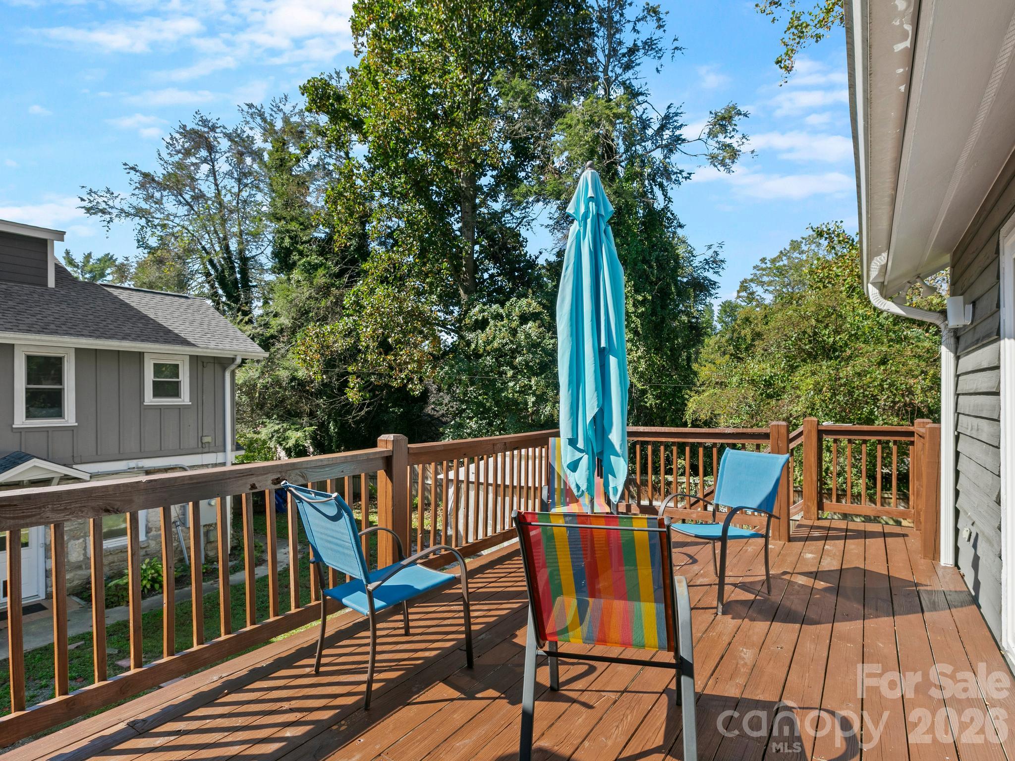 389 Courtland Boulevard Property Photo 43