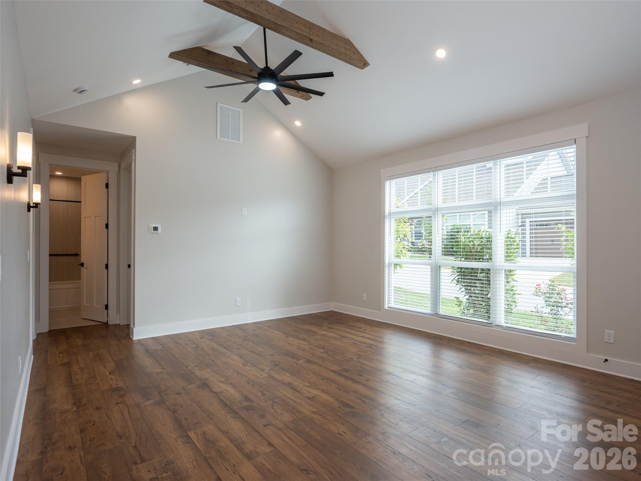 8 Heartleaf Circle Property Photo 20