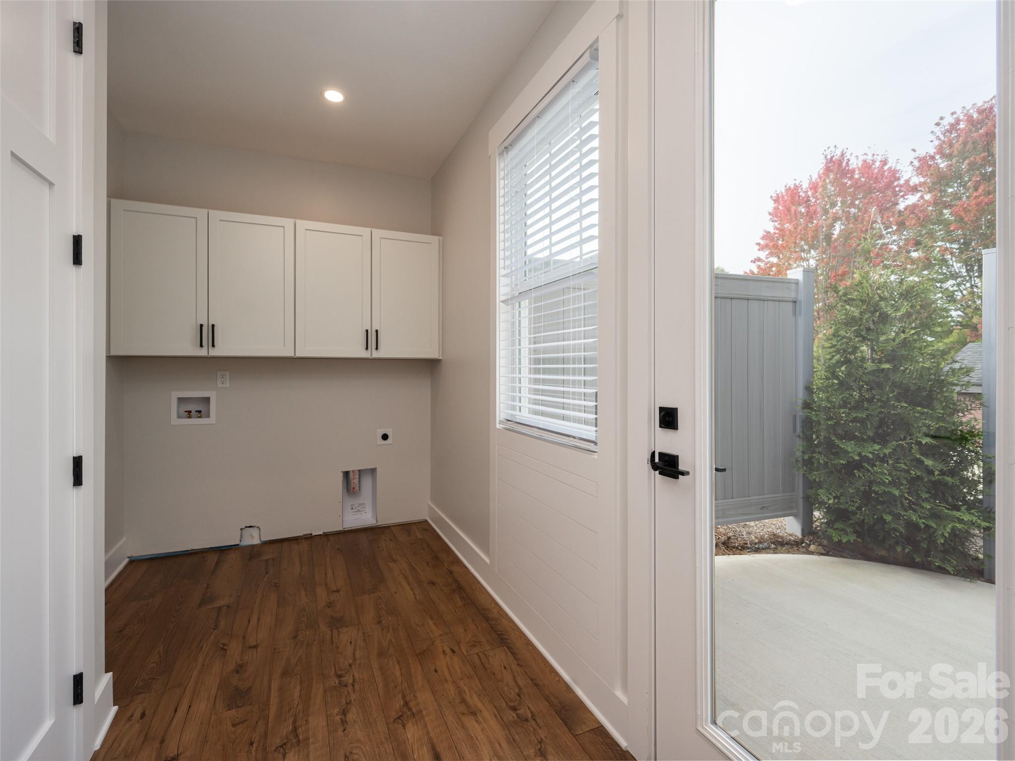 8 Heartleaf Circle Property Photo 22